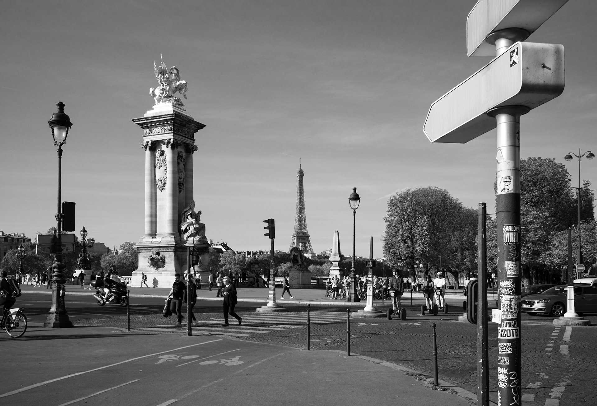 Intersection of Cours la Reine and the Pont Alexandre III