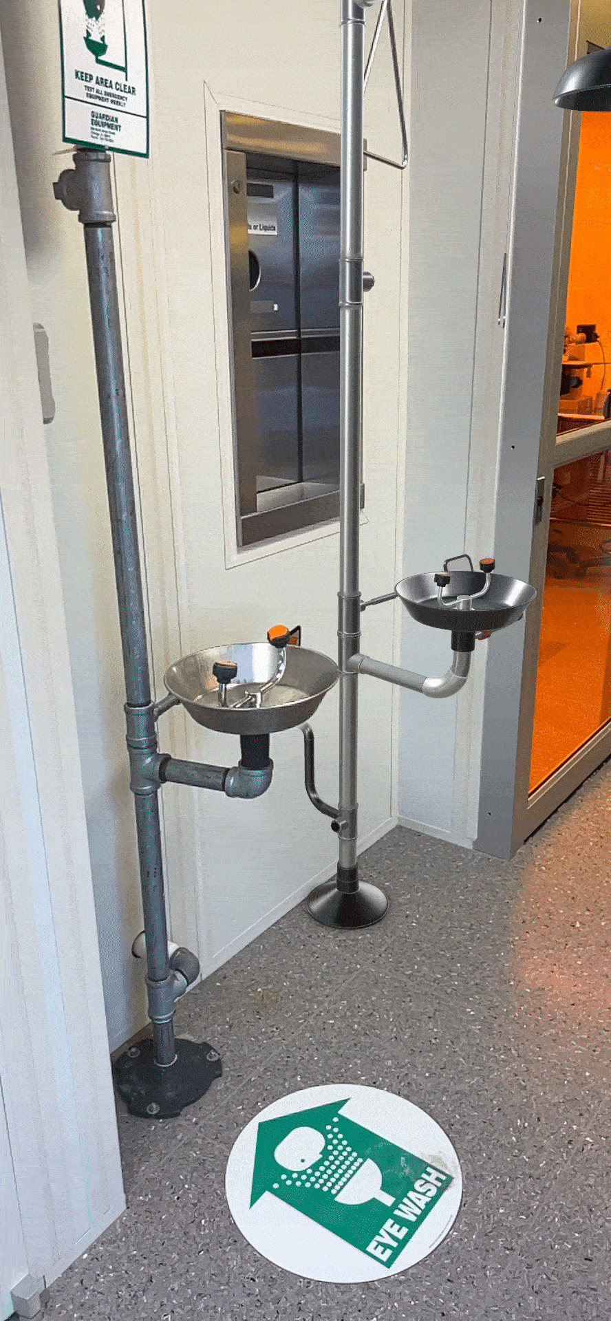Real eyewash station on the left - virtual model next to it on the right