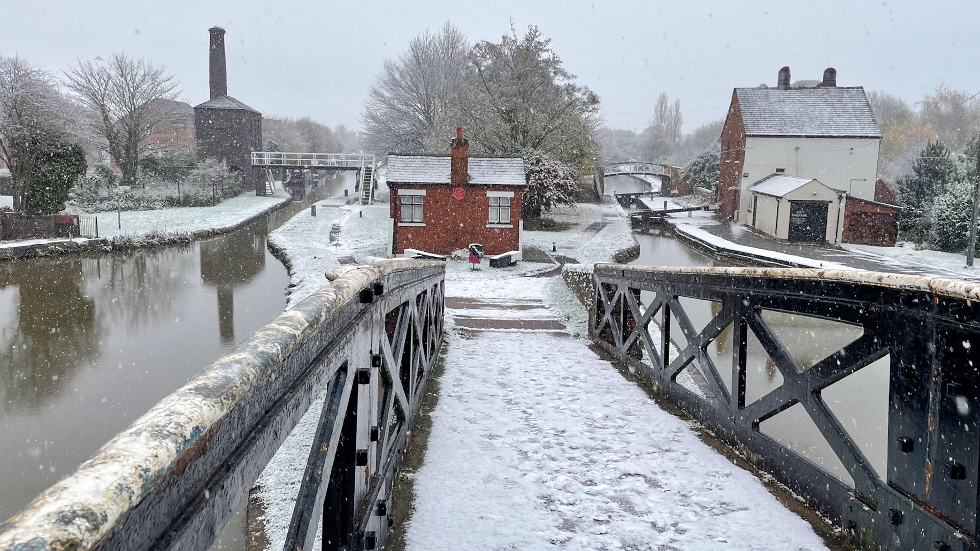 Hawkesbury Pump House in the snow