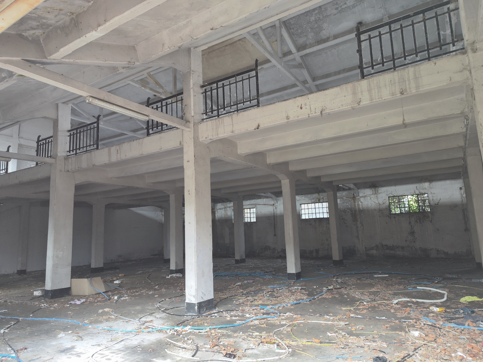 Photograph of the interior of a building classified as type 2