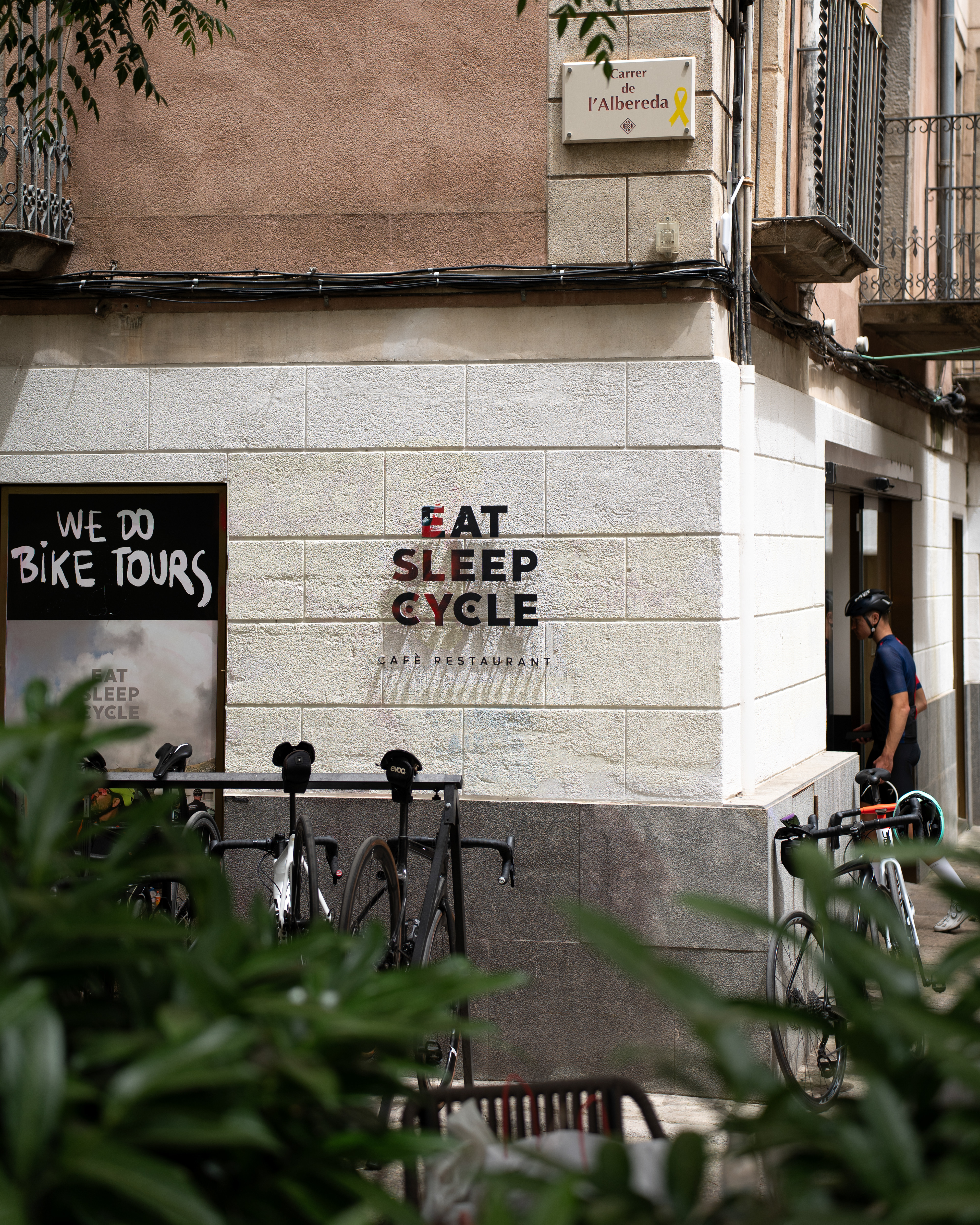 Eat Sleep Cycle, Girona