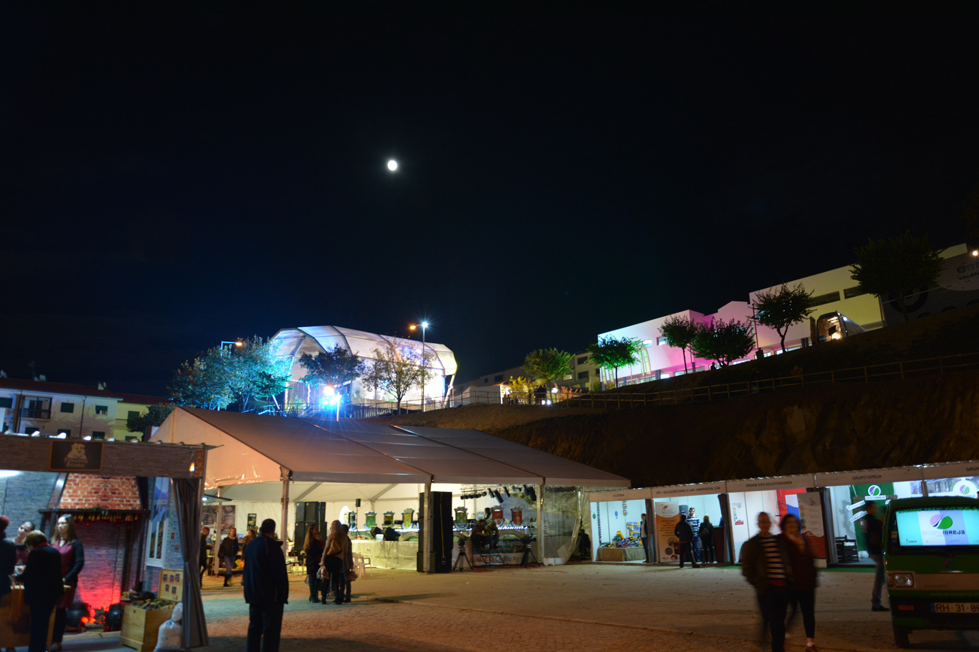 Recinto da Feira iluminado