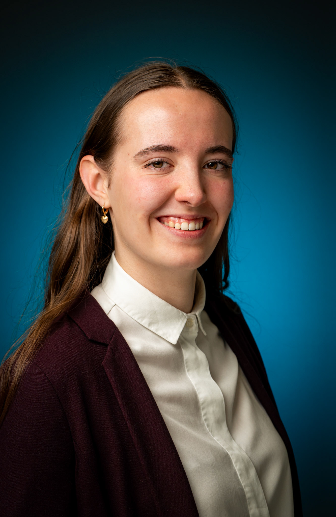 Zakelijke portretfotografie bij een advocatenkantoor in Utrecht, representatieve headshot van een juridisch medewerker.