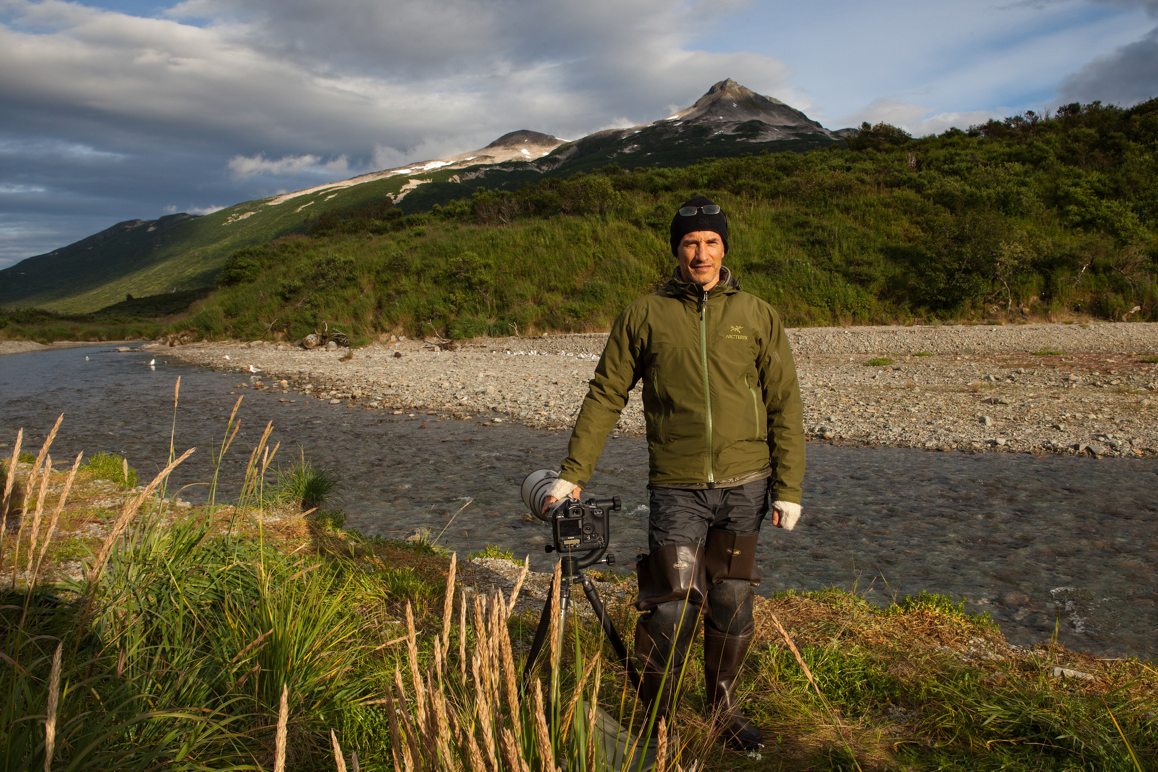 David waiting for Grizzly Bears - Alaska