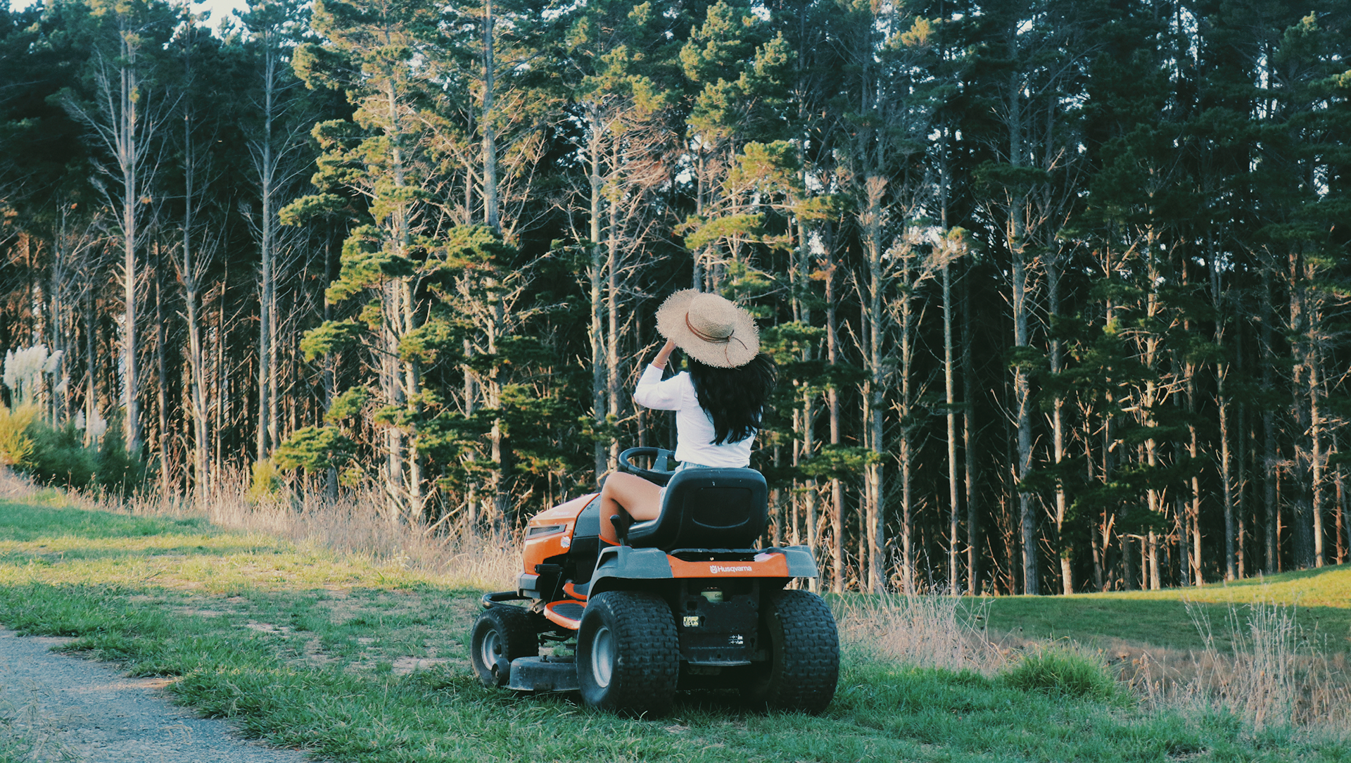 Julia-Farmland Photography