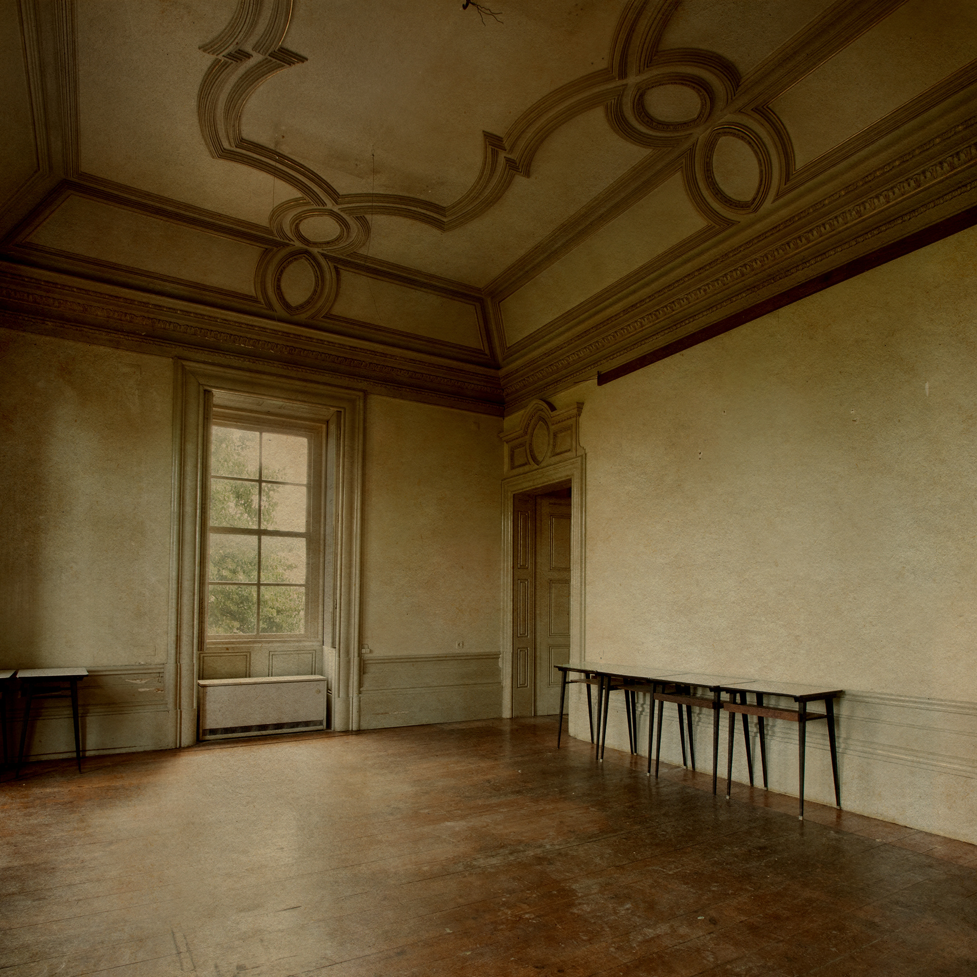 palacete pinto leite #3. 2010. Fine Art Photograohic Inject Print. 80x80cm. Wooden frame with museum glass. Edition of 3.