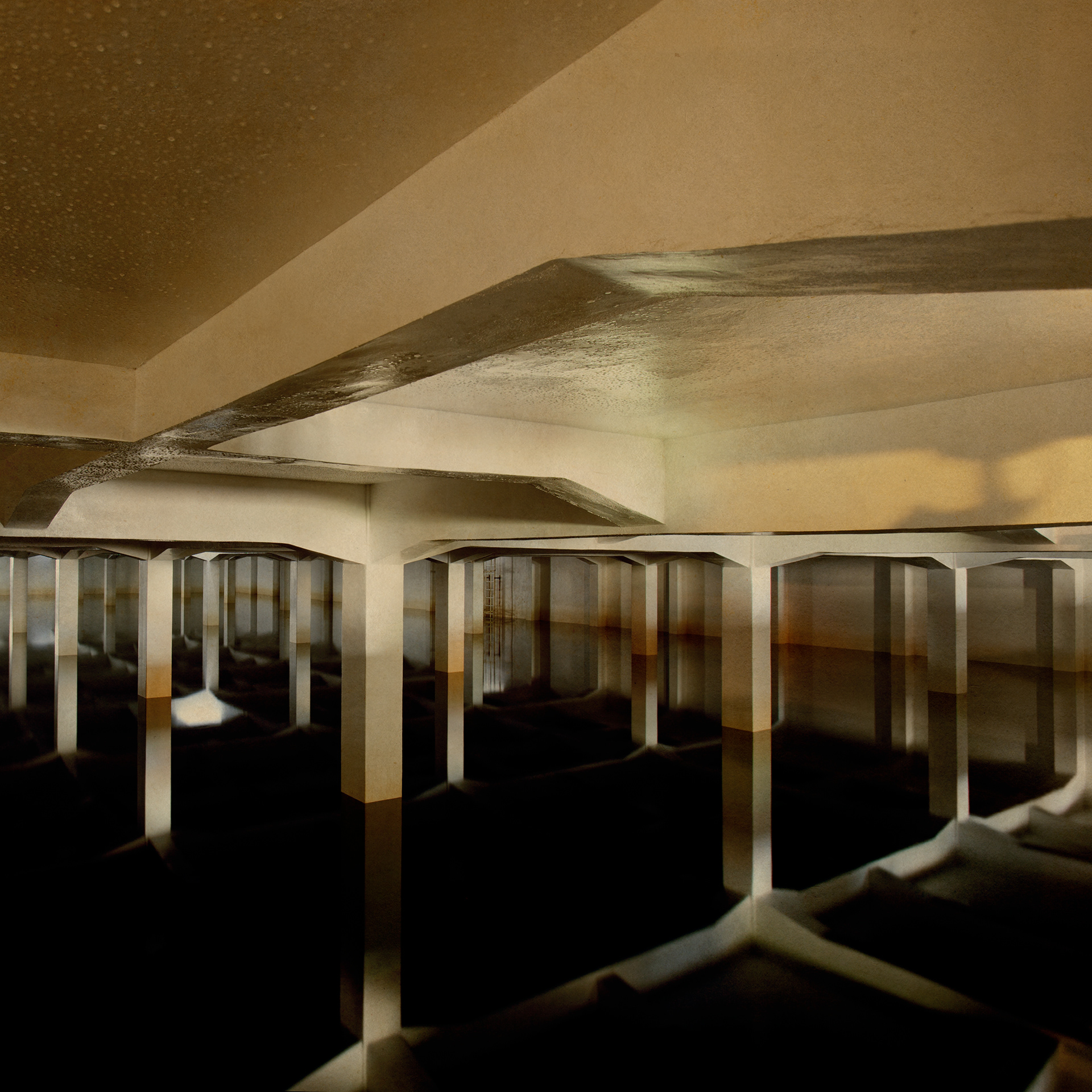 águas do porto #1. 2011. Fine Art Photograohic Inject Print. 80x80cm. Wooden frame with museum glass. Edition of 3.