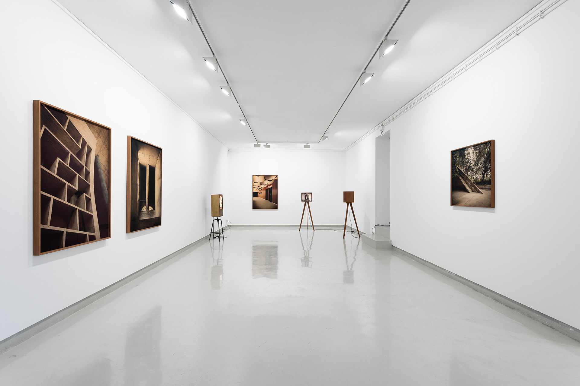 Exhibition view at Galeria Presença. 2026.