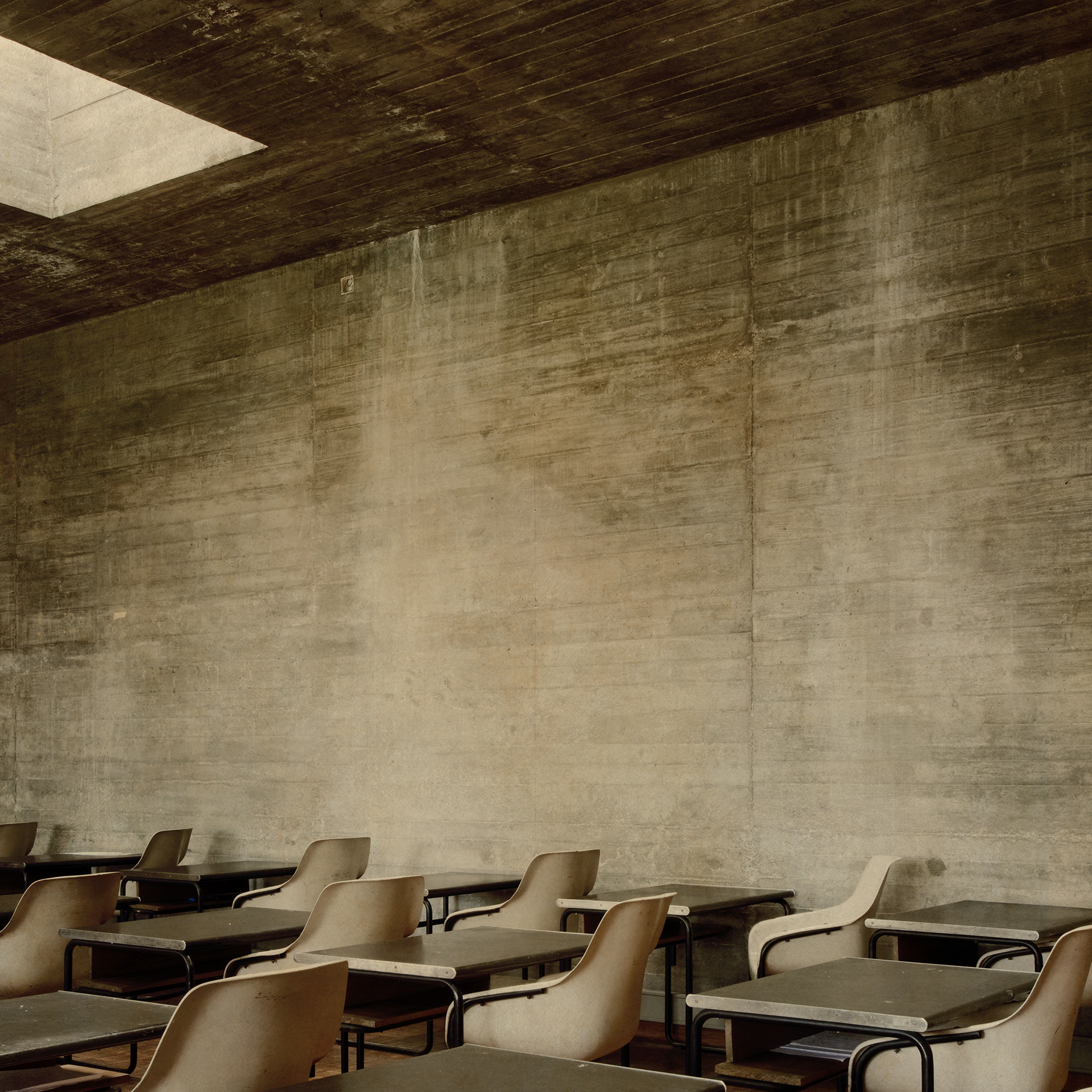 faculdade de economia #1. 2011. Fine Art Photograohic Inject Print. 80x80cm. Wooden frame with museum glass. Edition of 3.