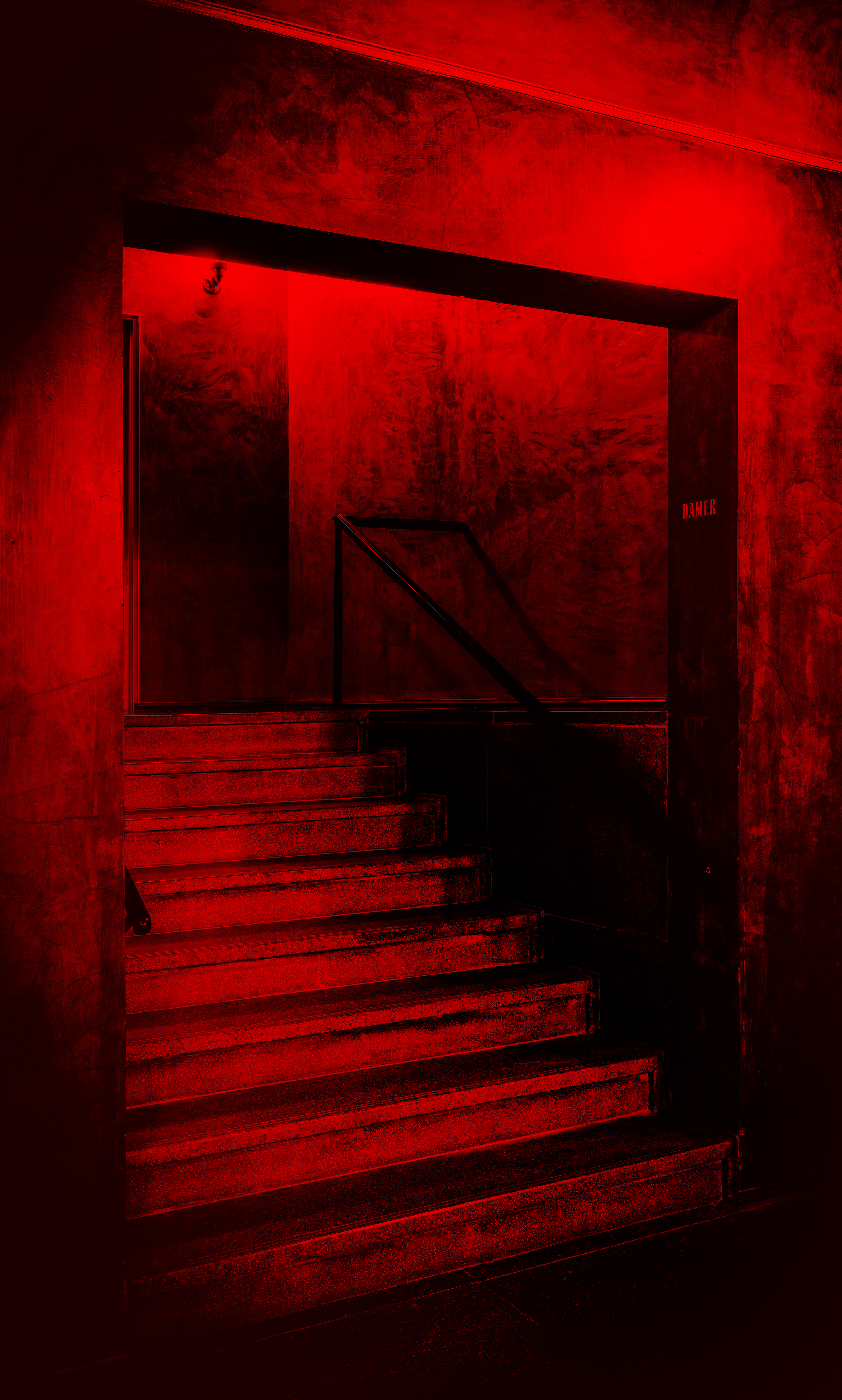 Rød#1. Backlit photographic print in an industrial metal container. 31x51cm. Unique edition.
