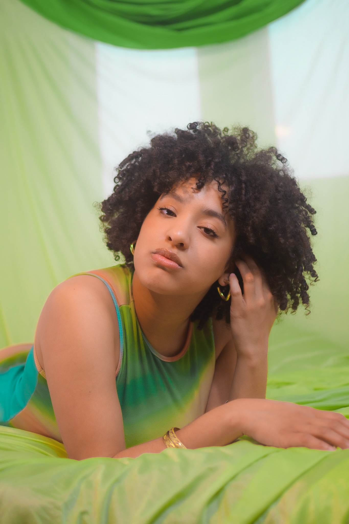 Daviuska Nova for suoicsnocnu