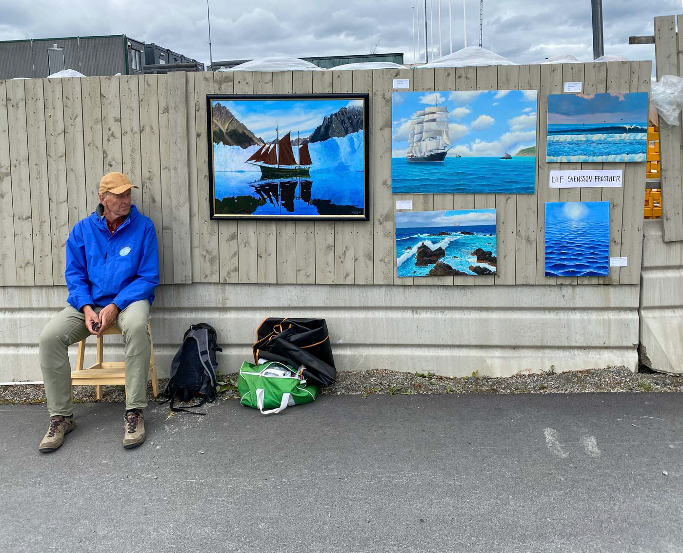 Utställning på hamn planket Norrtälje