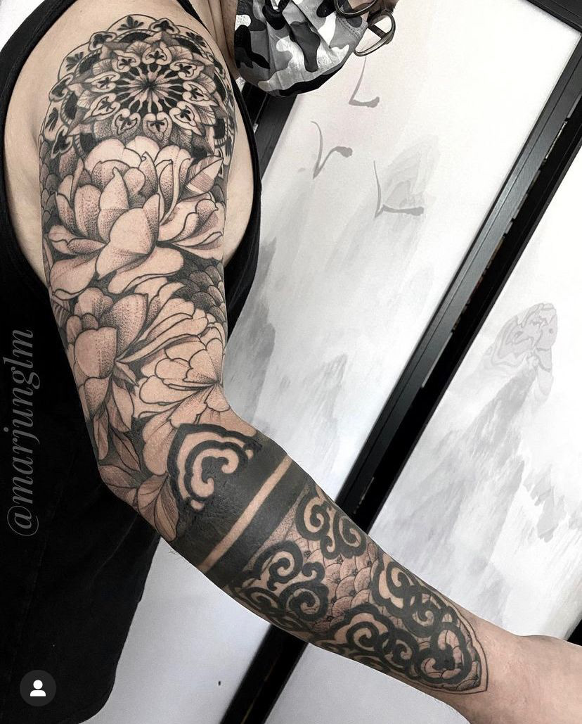 BLACKOUT TATTOO. Custom tattoos by Rob Kelly - Top Secret