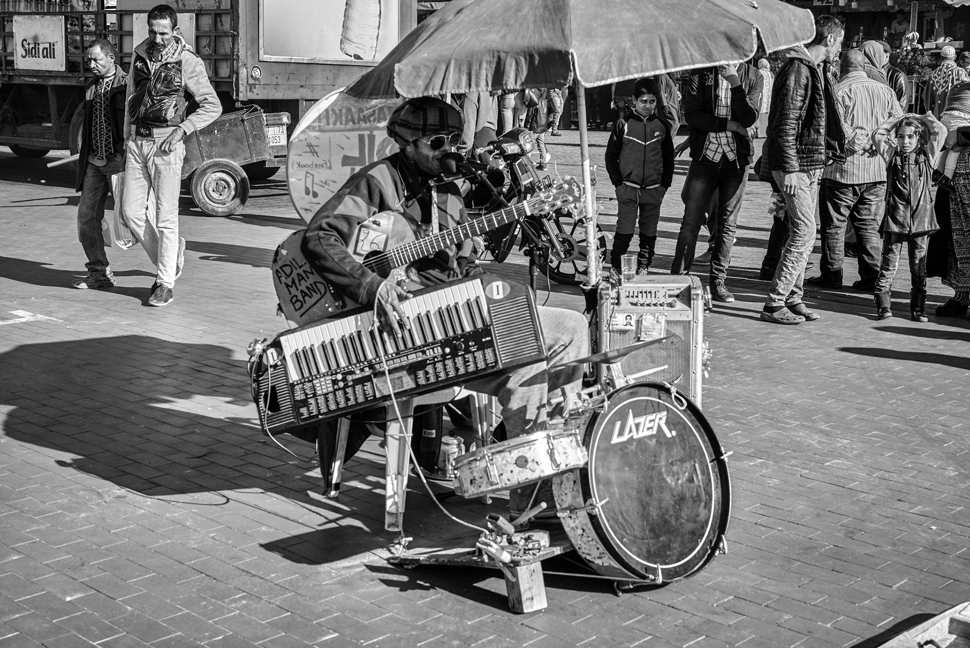 One Mand Band 2