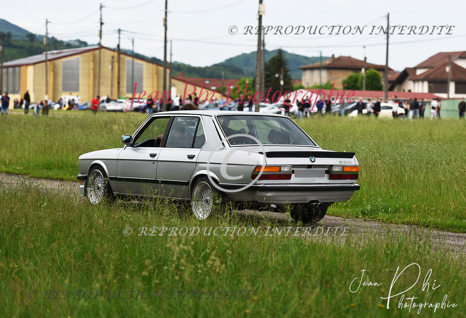 BMW 528i