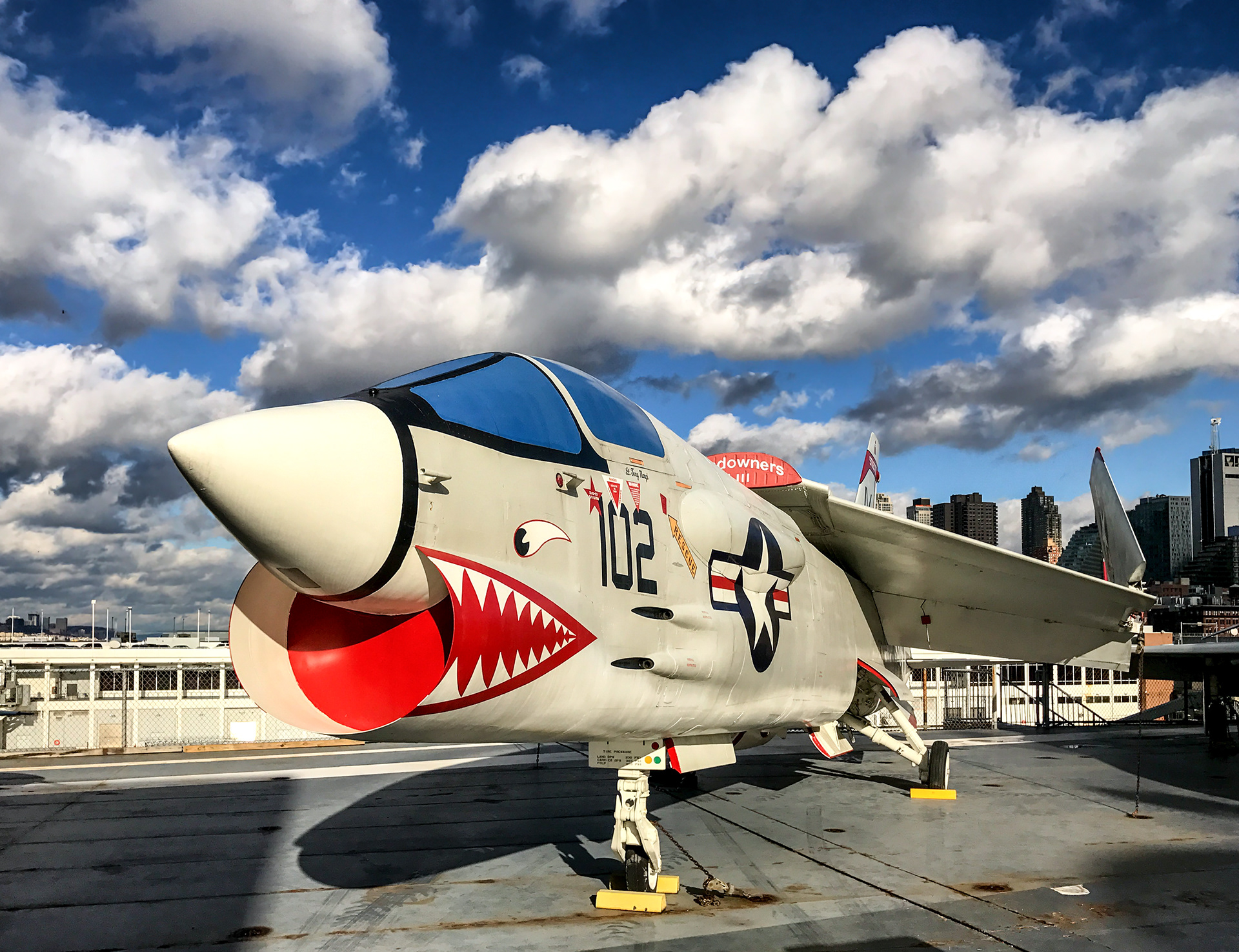 F-8 Crusader: "Last of the Gunfighters"