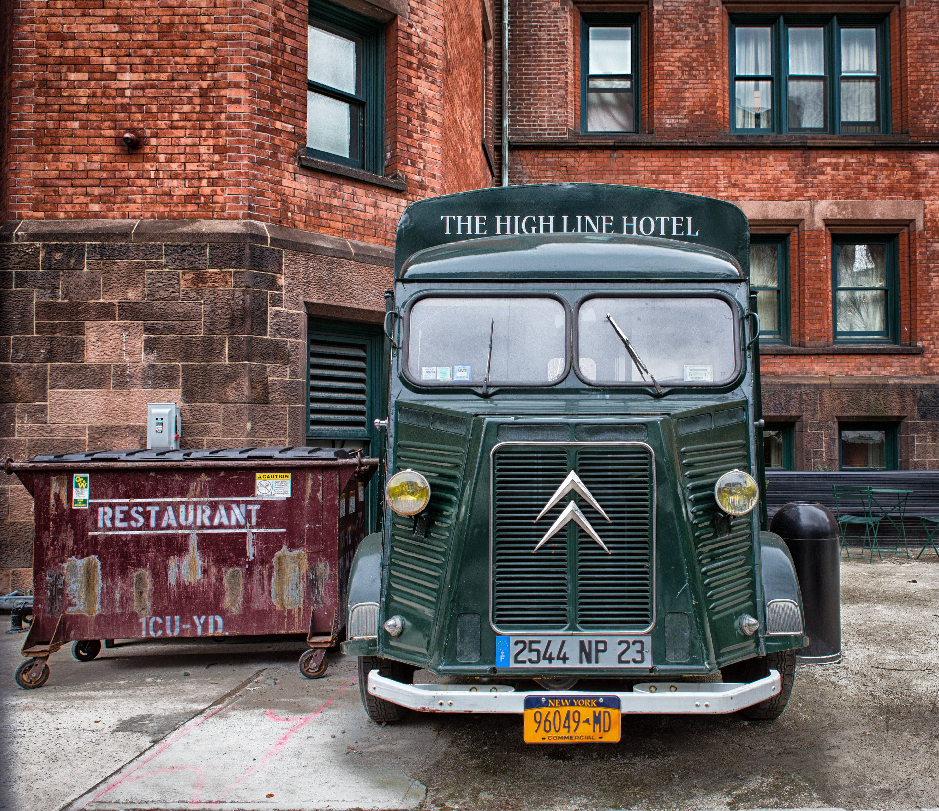 Citroen on the West Side, Manhattan