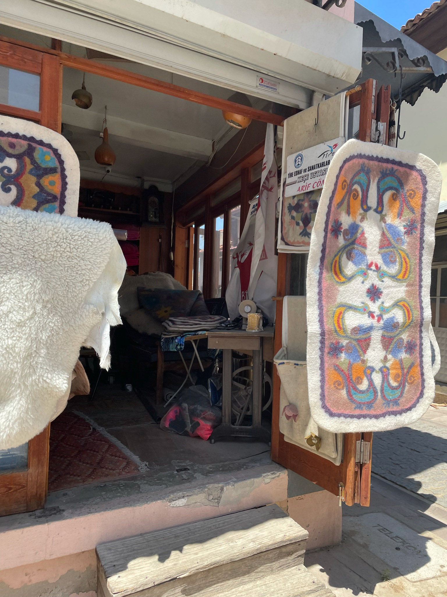 Patterns from a felting workshop in Turkey, that signify a more-than-human relationship through symbols such as birds that refer to nomadic culture, from a field study