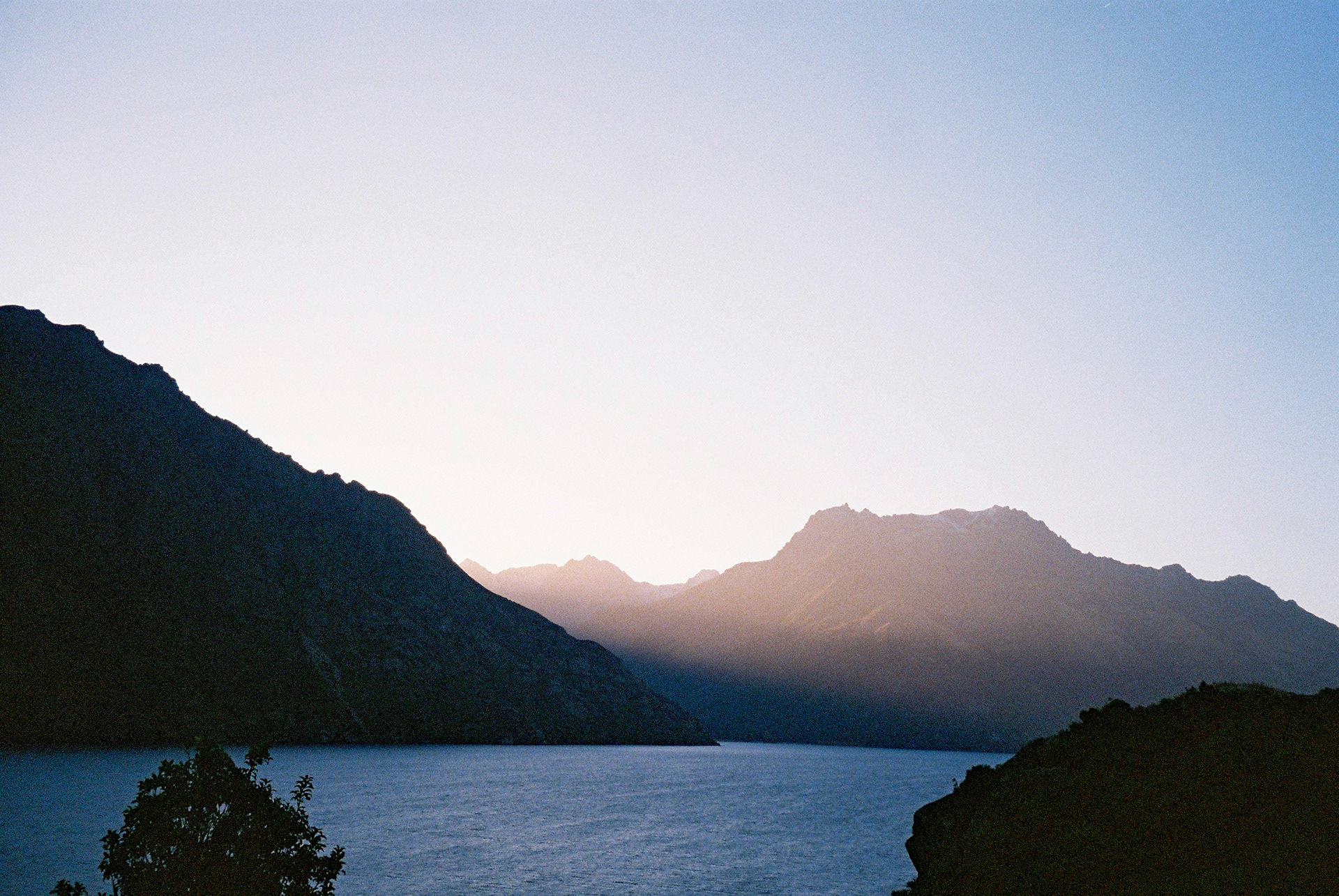 Driving into Queenstown
