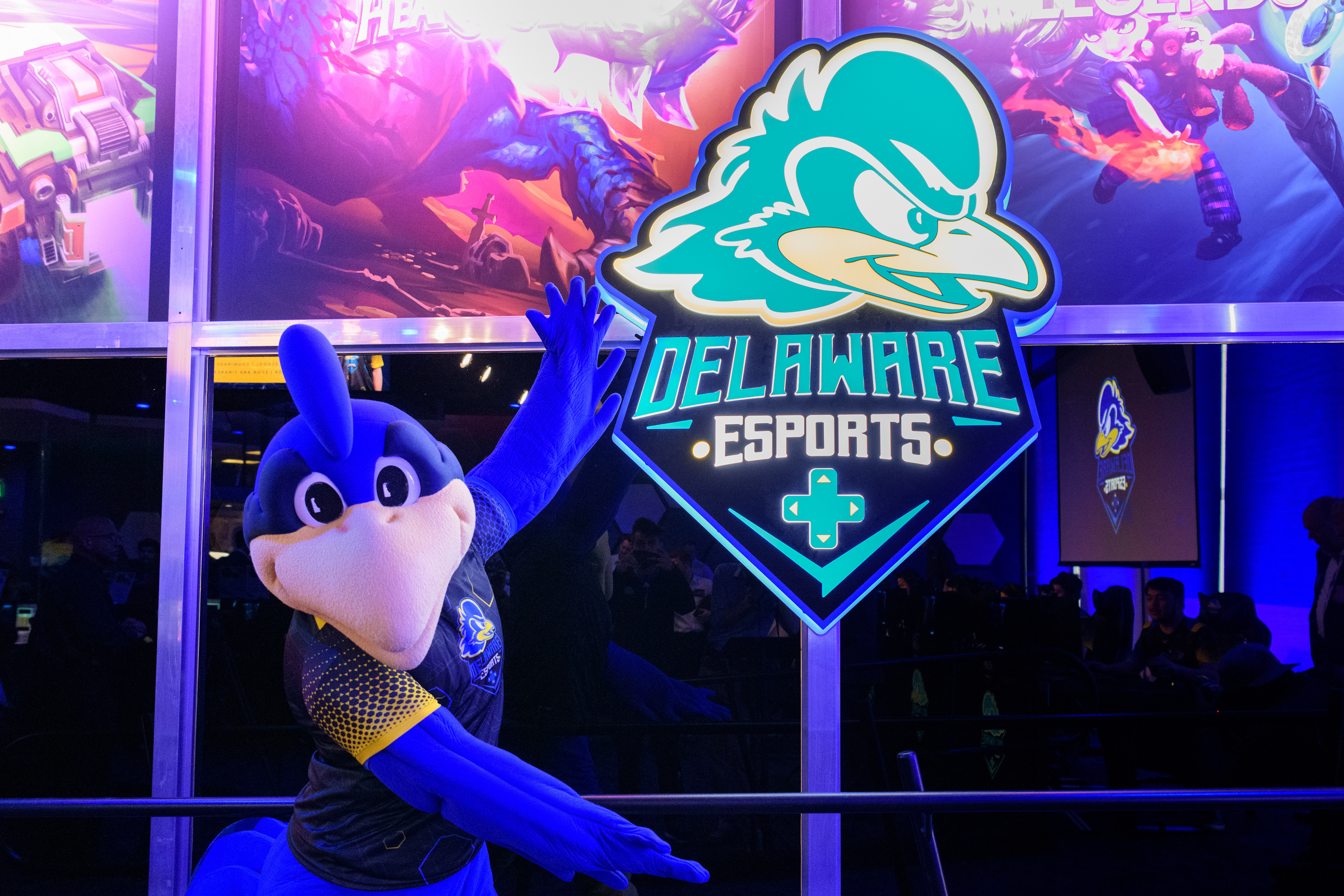 Delaware Esports Illuminated Sign