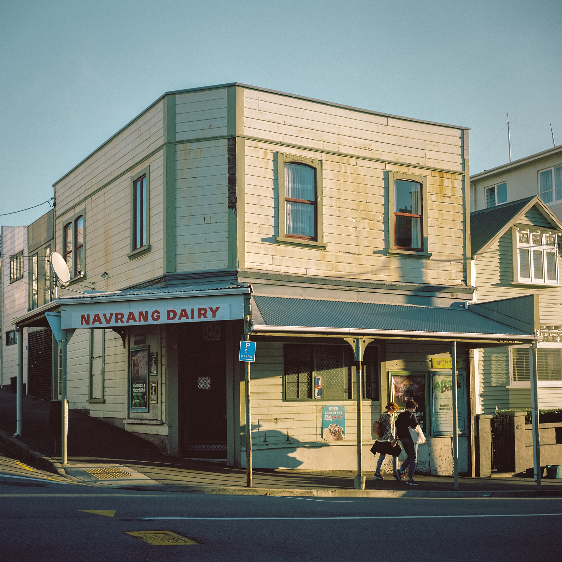 42 Majoribanks Street (Portra 160)