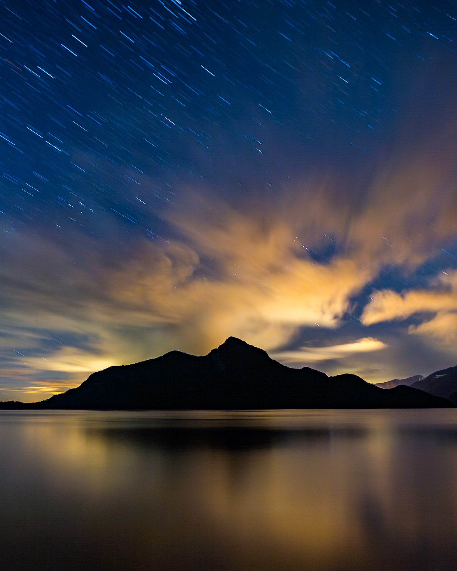 Single-exposure star trail at Porteau Cove.