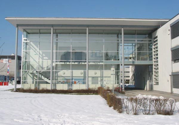 Ansicht des Universitätsgebäudes ür Computerwissenschaften in der Stadt Salzburg.