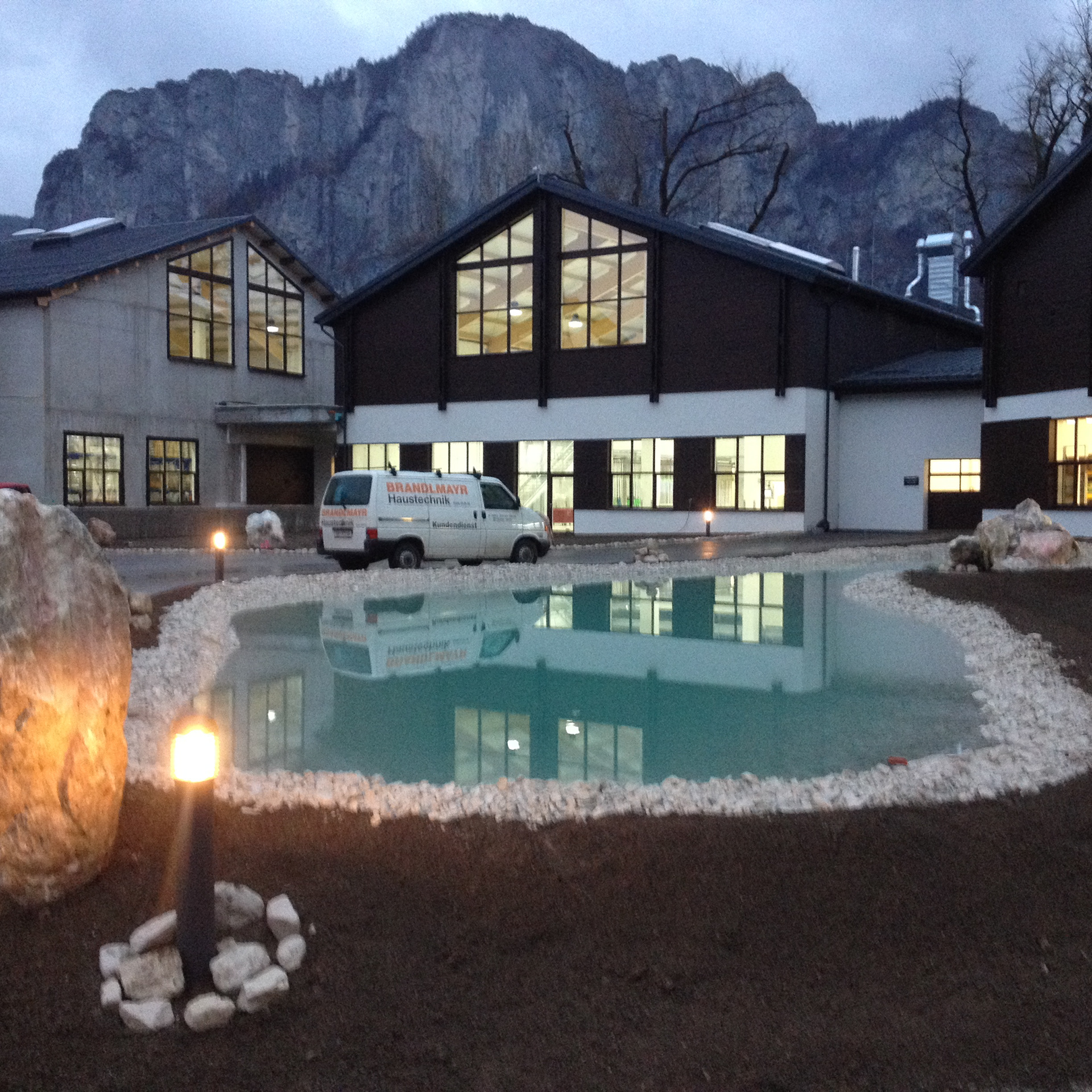 Fertiges Projekt der Firma Komperdell in Modsee, Salzburg, mit dem Architekturbüro Geistlweg Architektur.