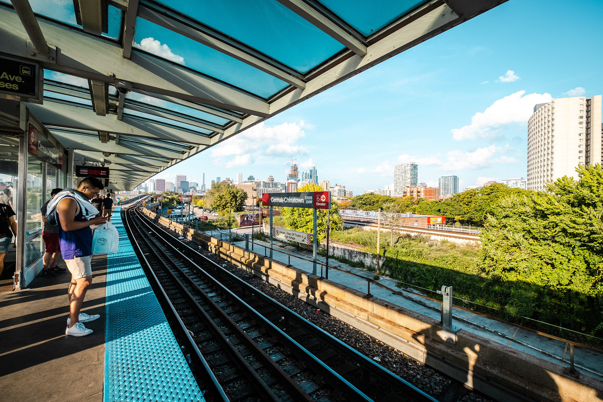 Chicago metro station, chinatwon.
