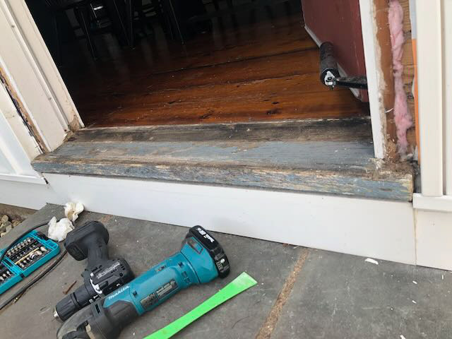 ROTTEN DOOR SILL BEFORE