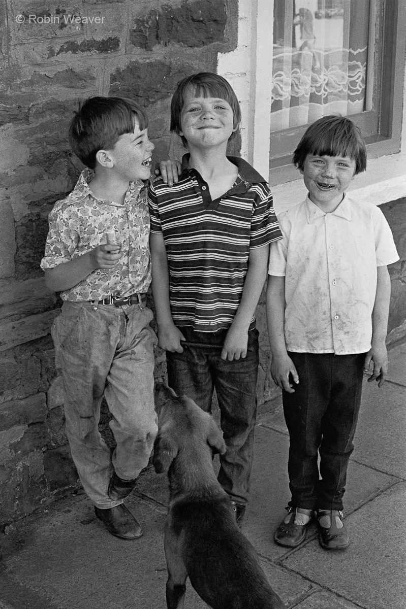 Street kids, Dowlais, 1972