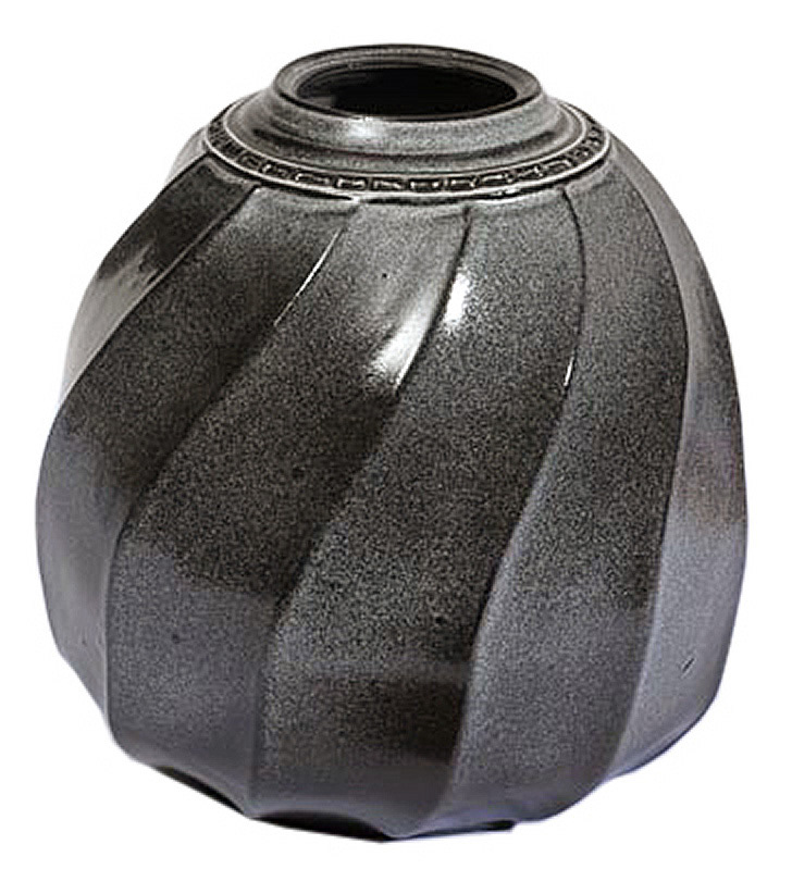 稲嶺 昇「黒泥壷」