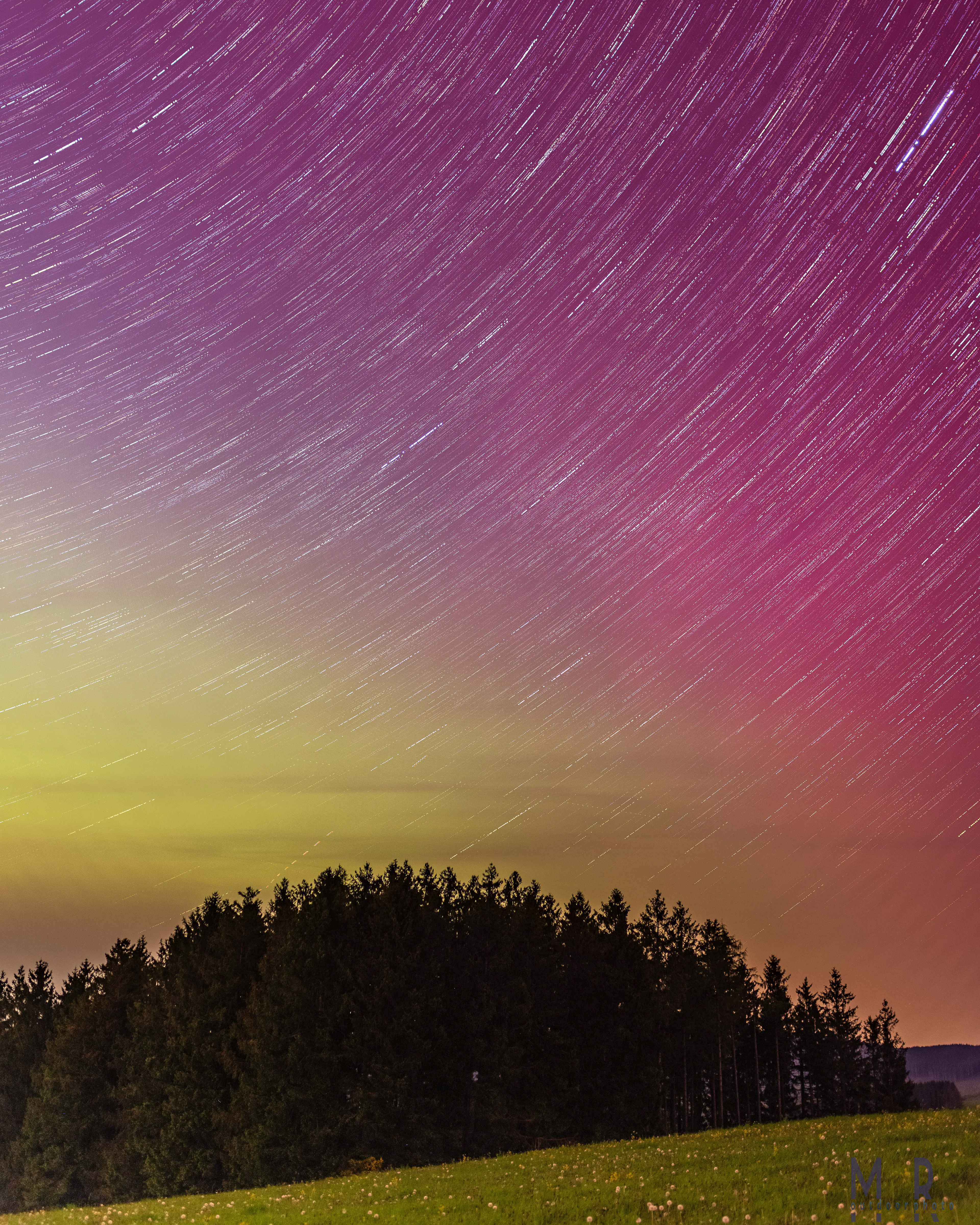 Sundern - Polarlichter - polar lights - Aurora borealis - Nacht - startrails - Sternspuren