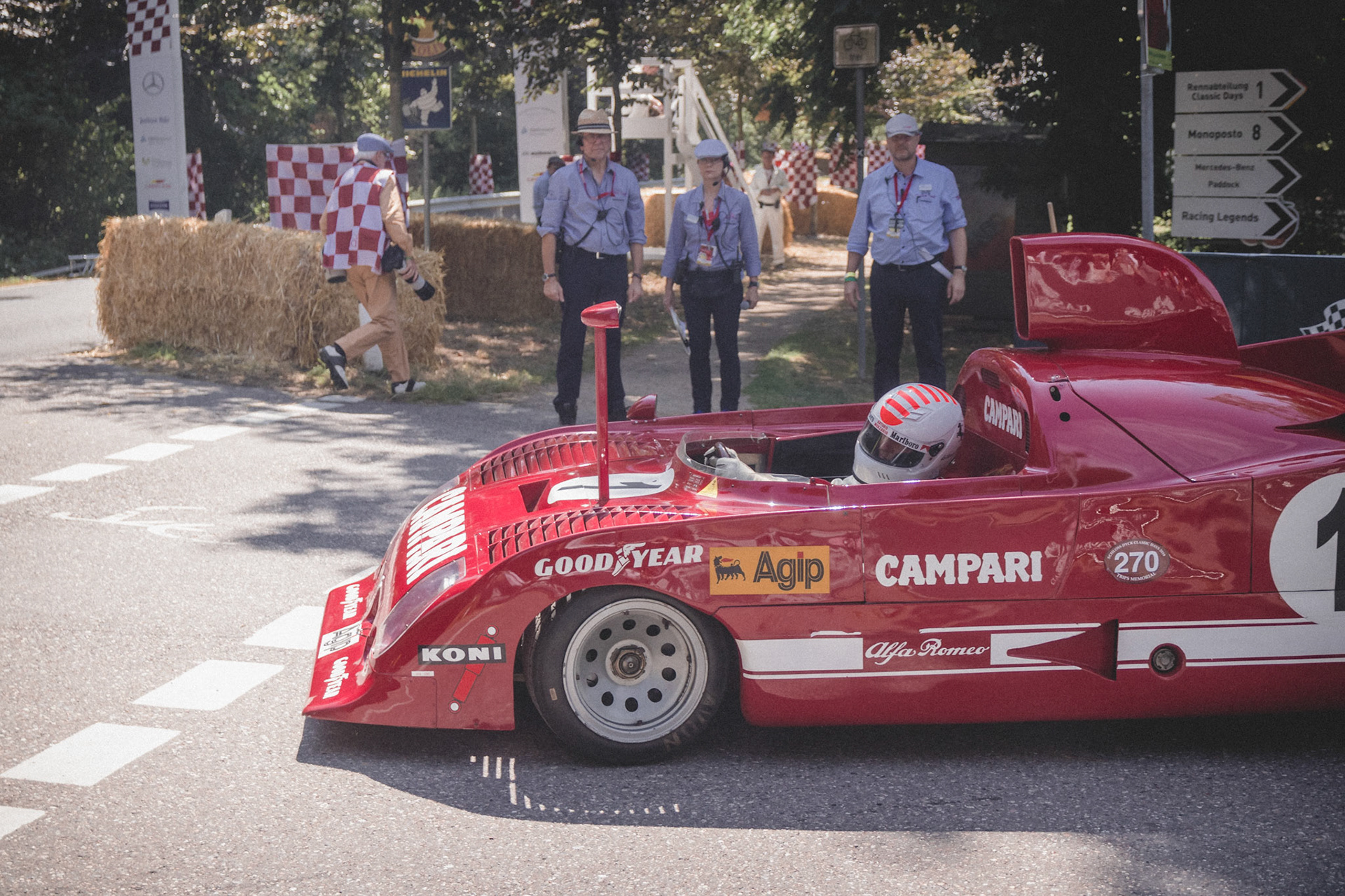 Start frei für den Cowboy - Arturo Merzario in seinem Alfa 33TT12