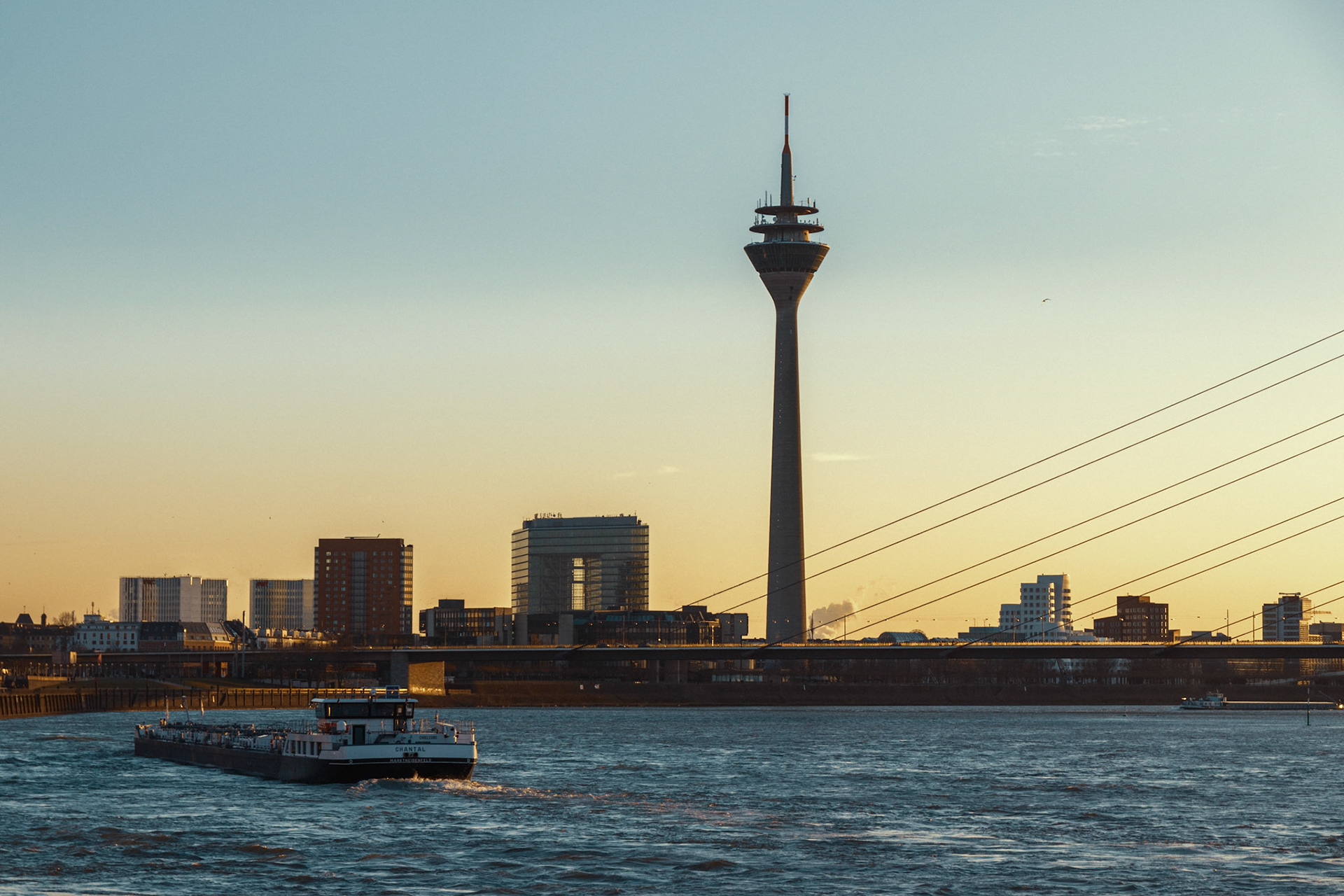 Abenddämmerung am Fernsehturm