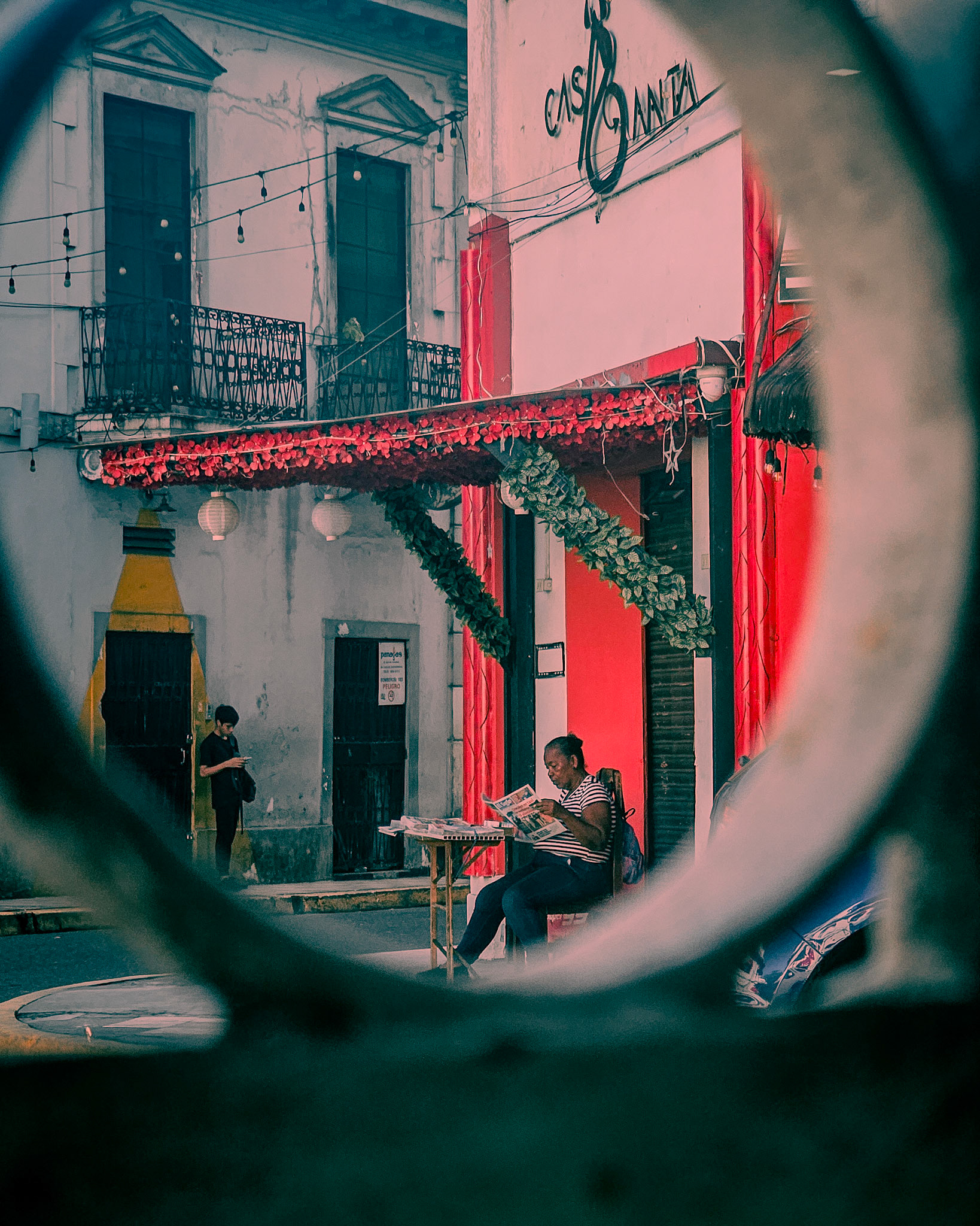 Paper Route, Panama City, Panama