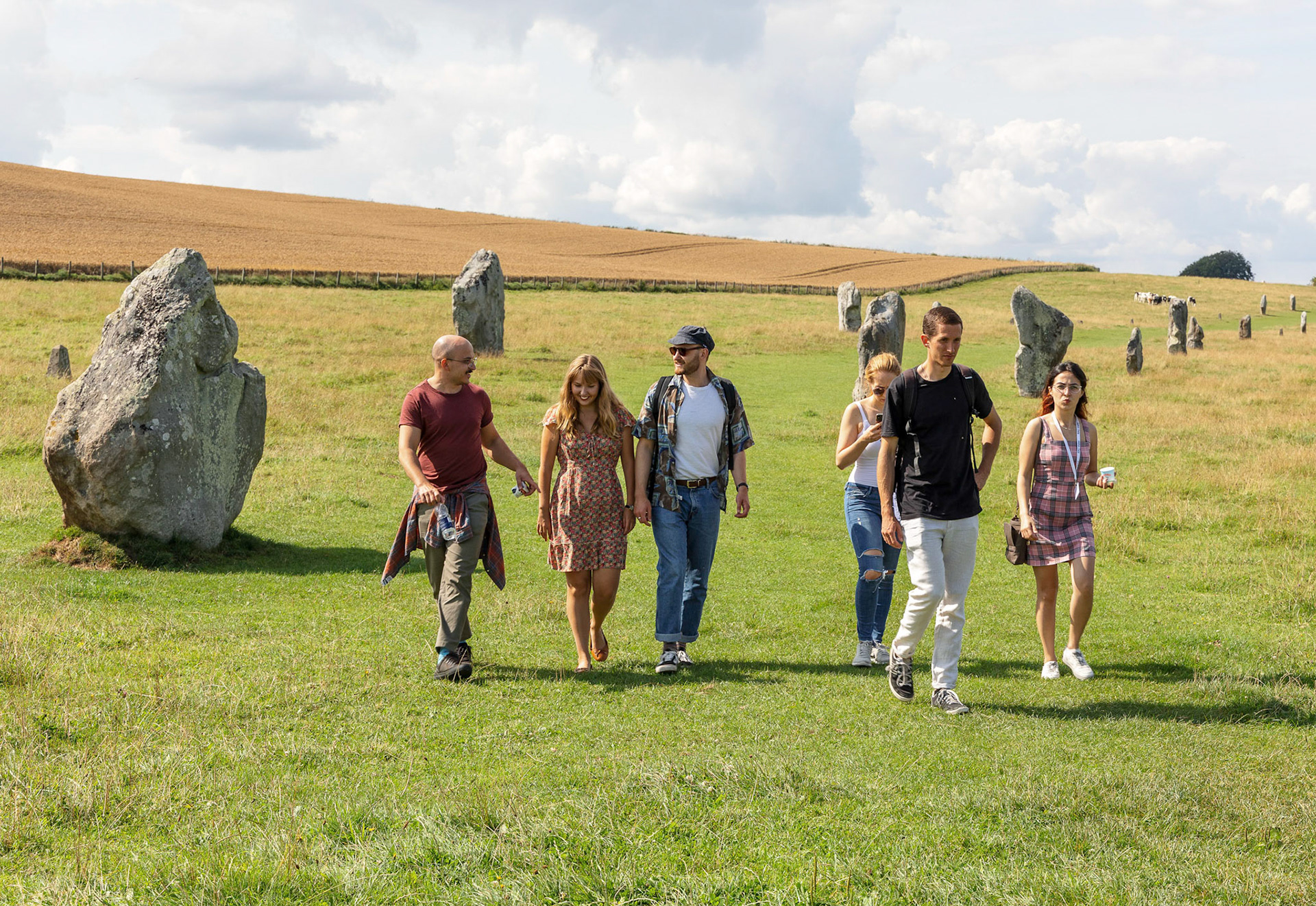 Looking back along the Avenue