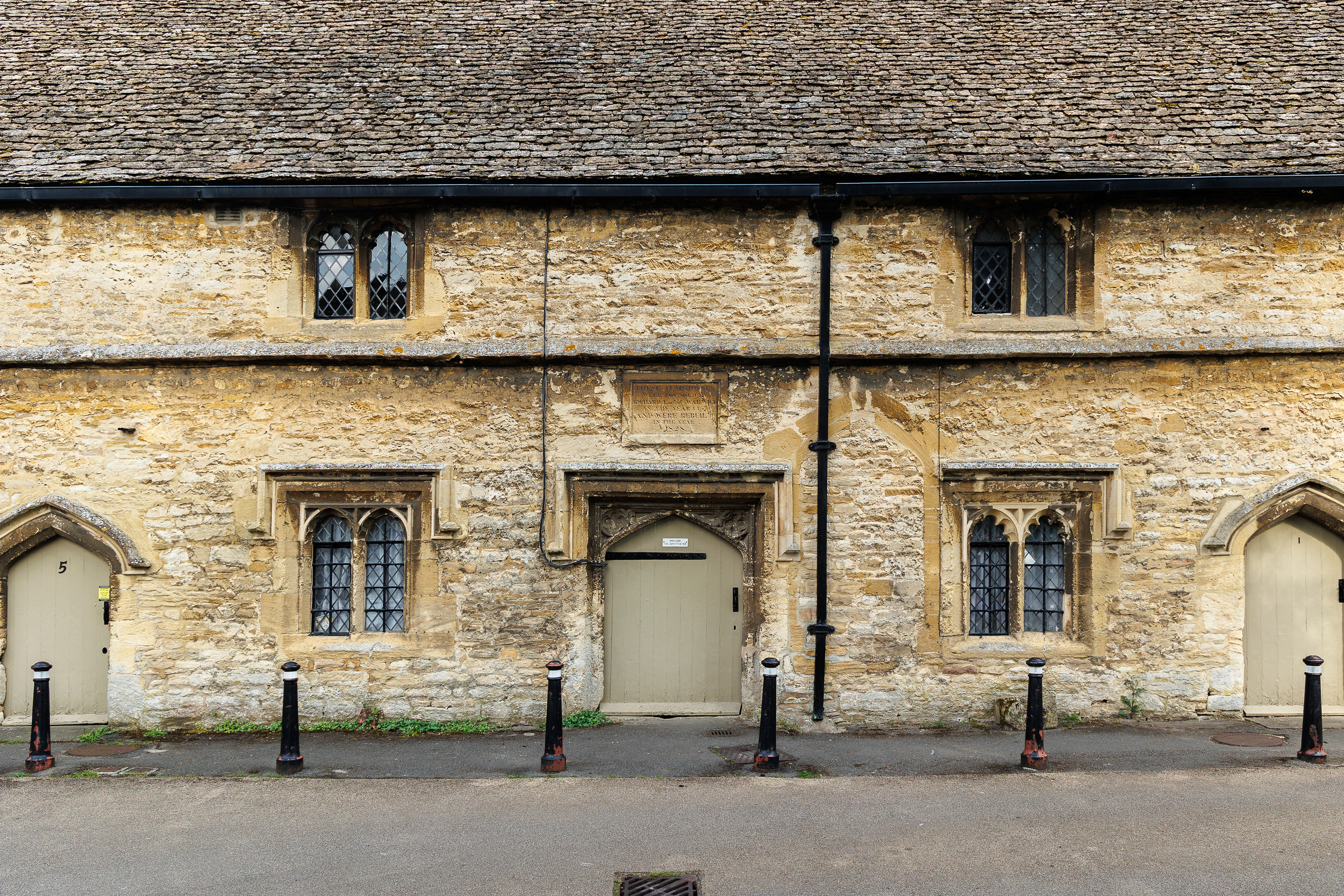 Burford almshouses date from 1457