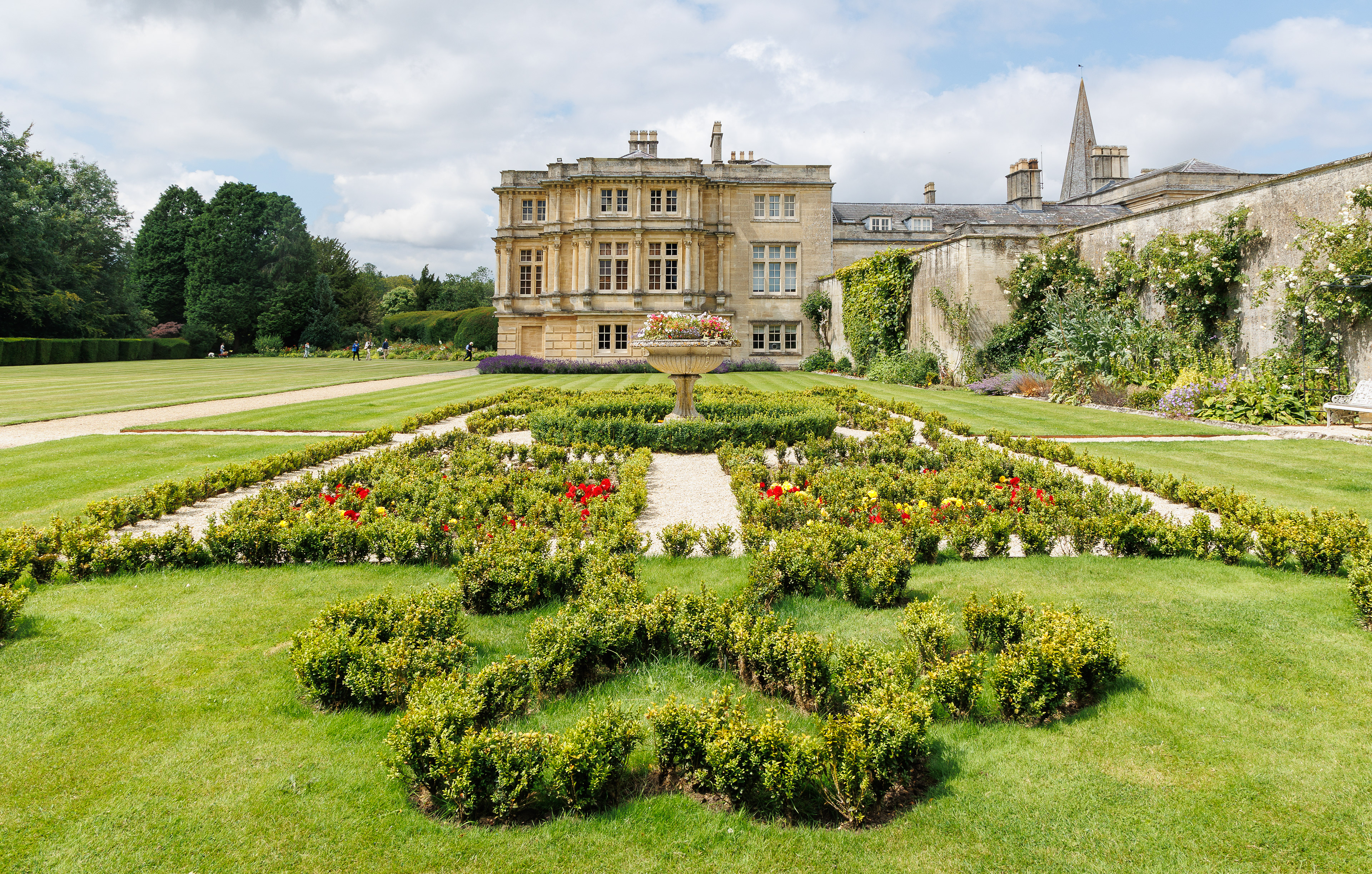 Sherborne House garden