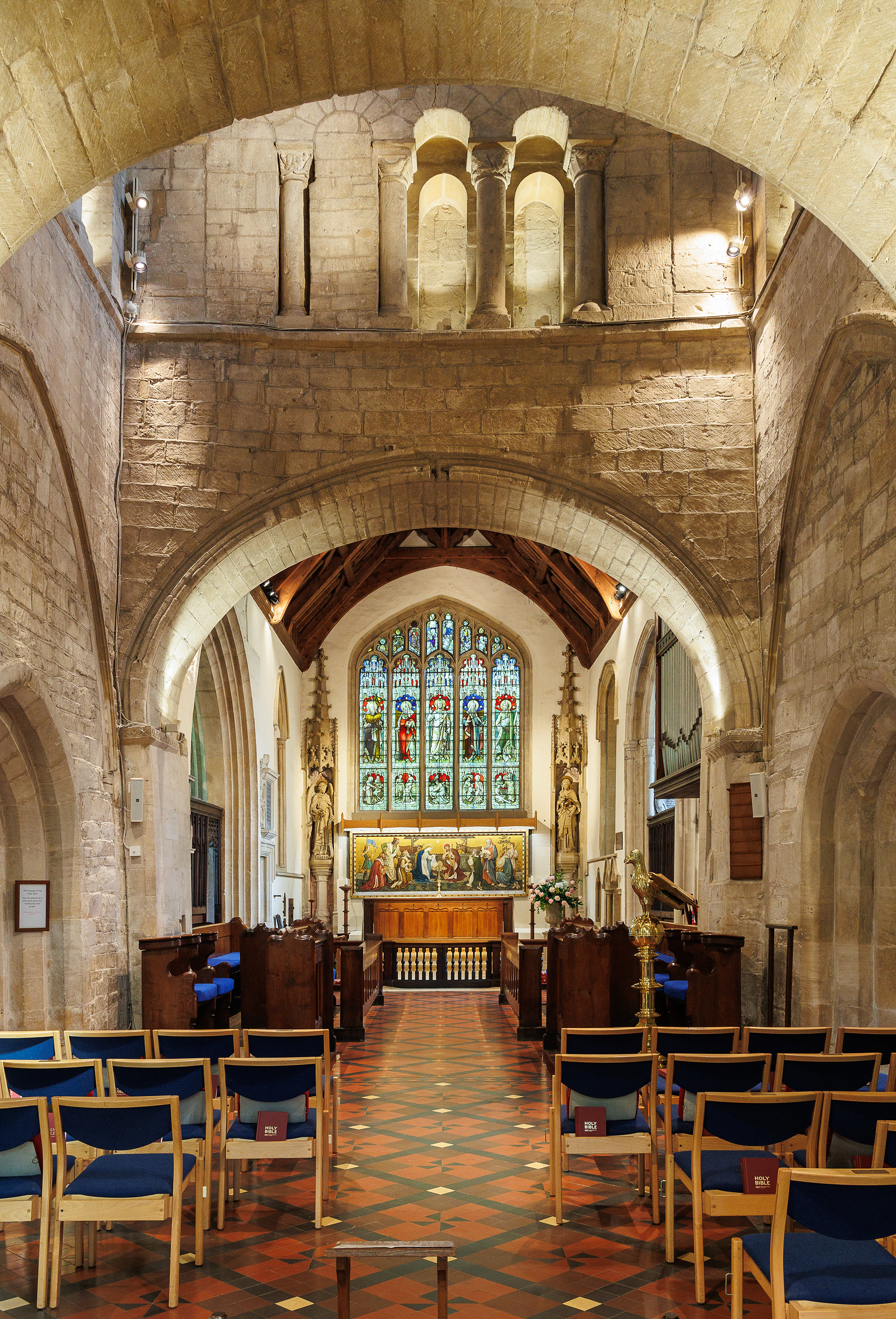 Burford church looking into the crossing