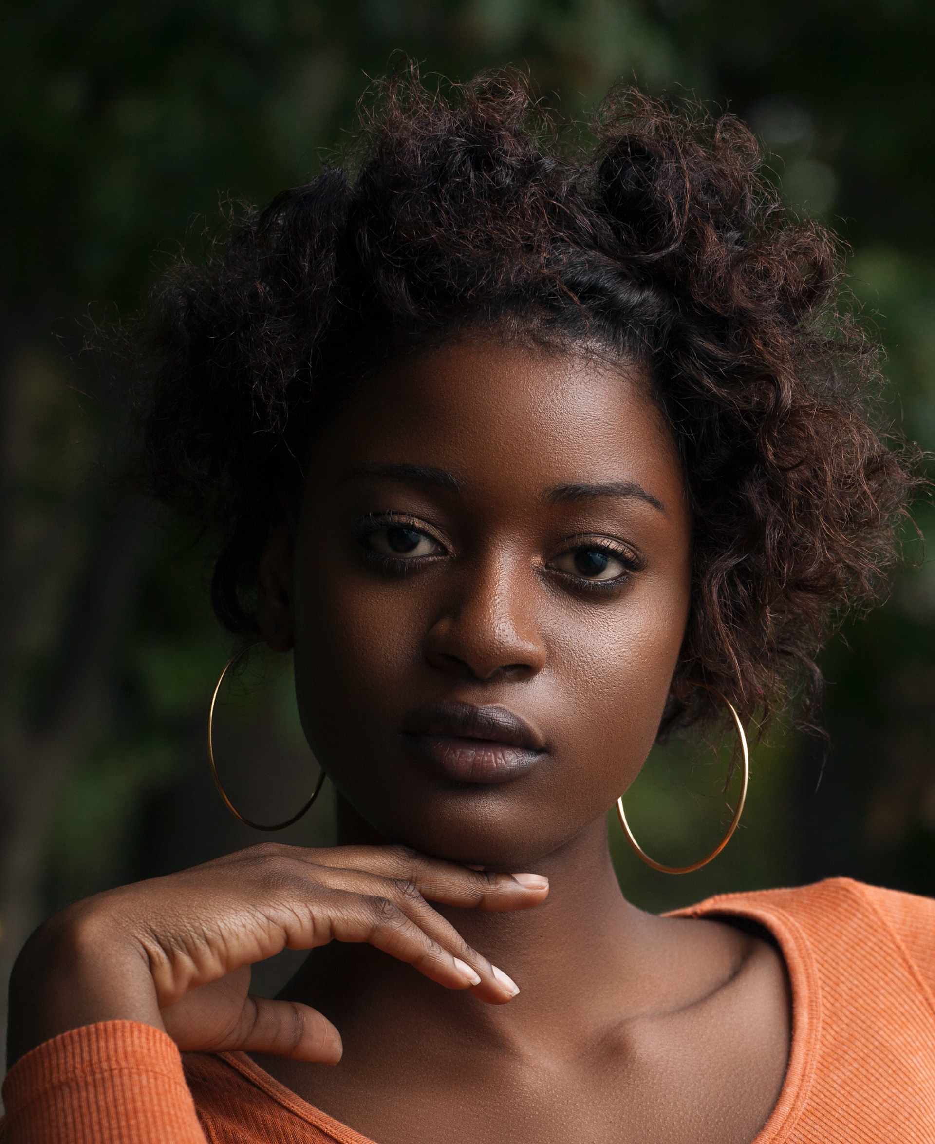 Studio portrait with a neutral background in Montreal