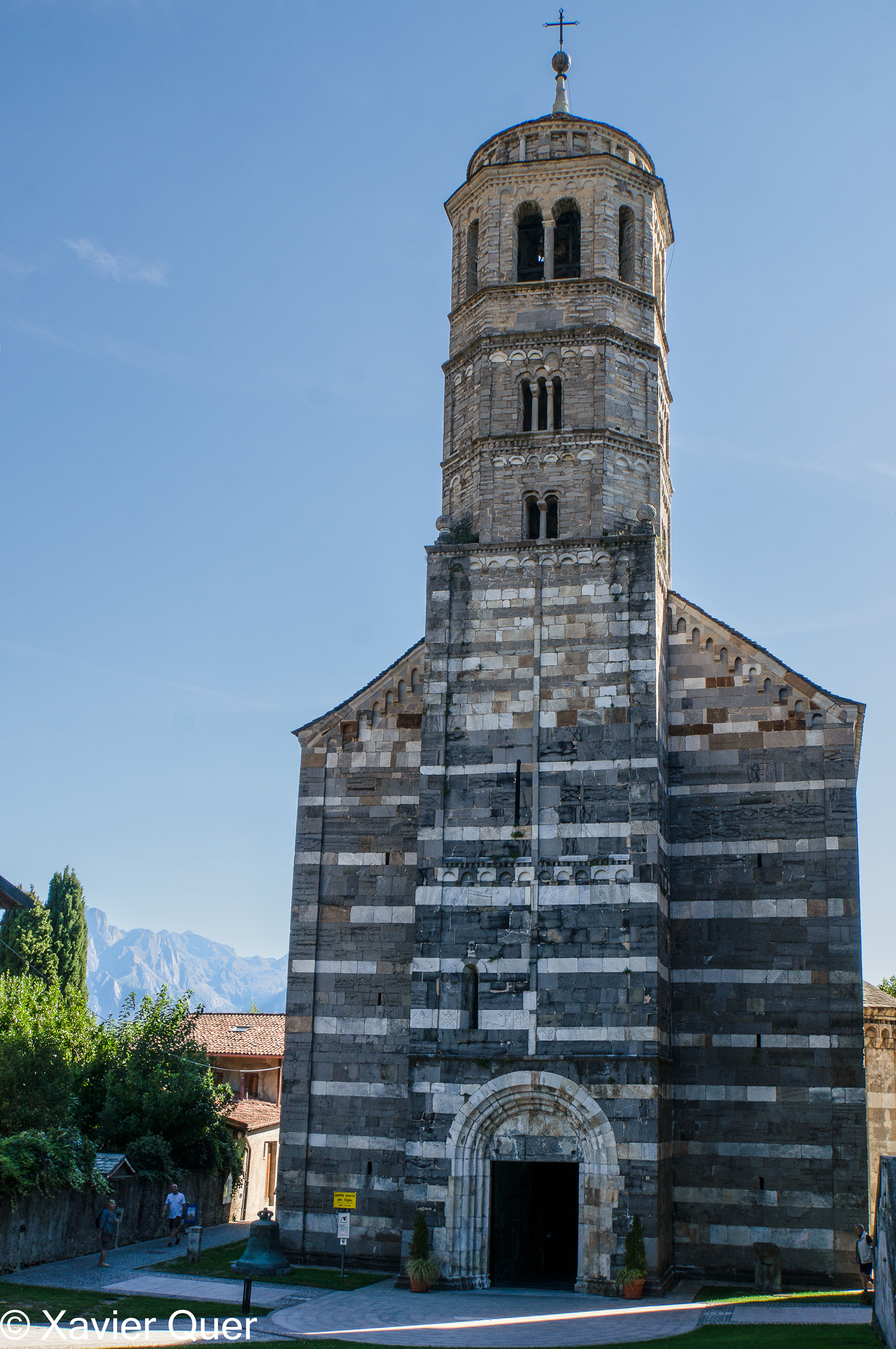 Façana de Santa Maria del Tiglio, Gravedona