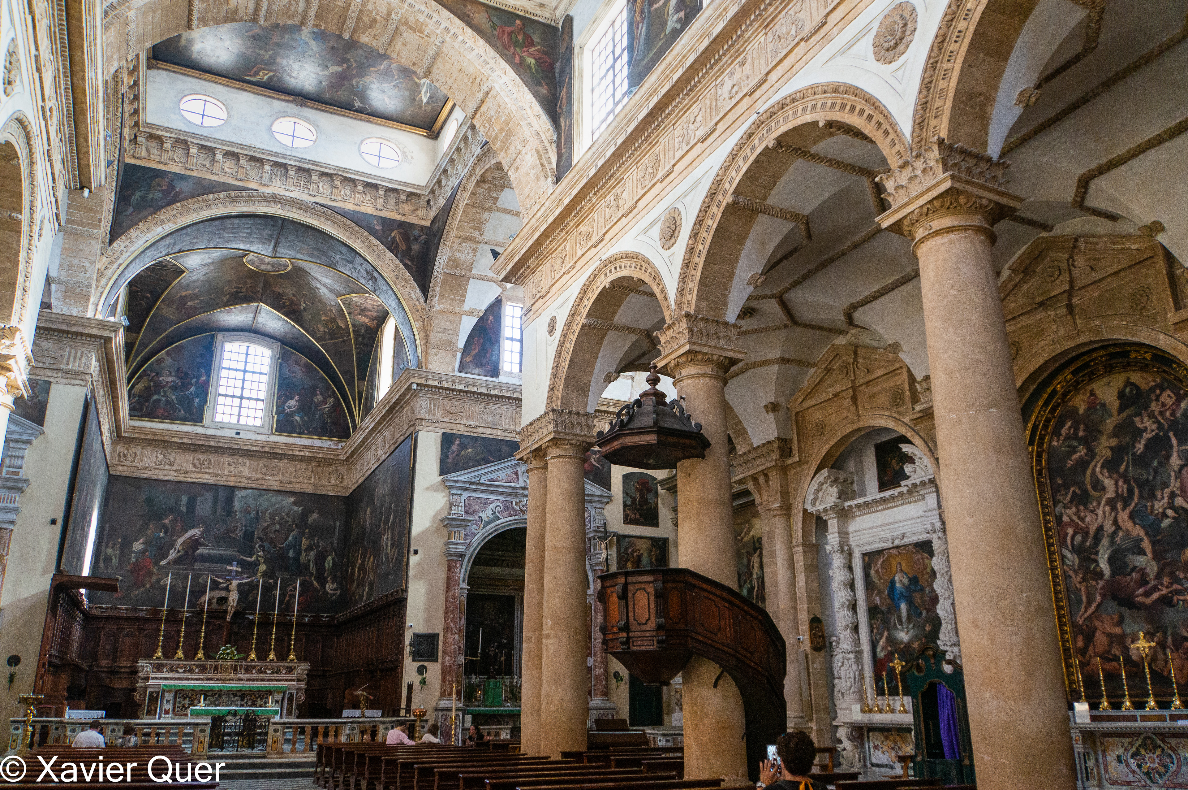 Interior de la catedral de Sant'Agata, Gallipoli