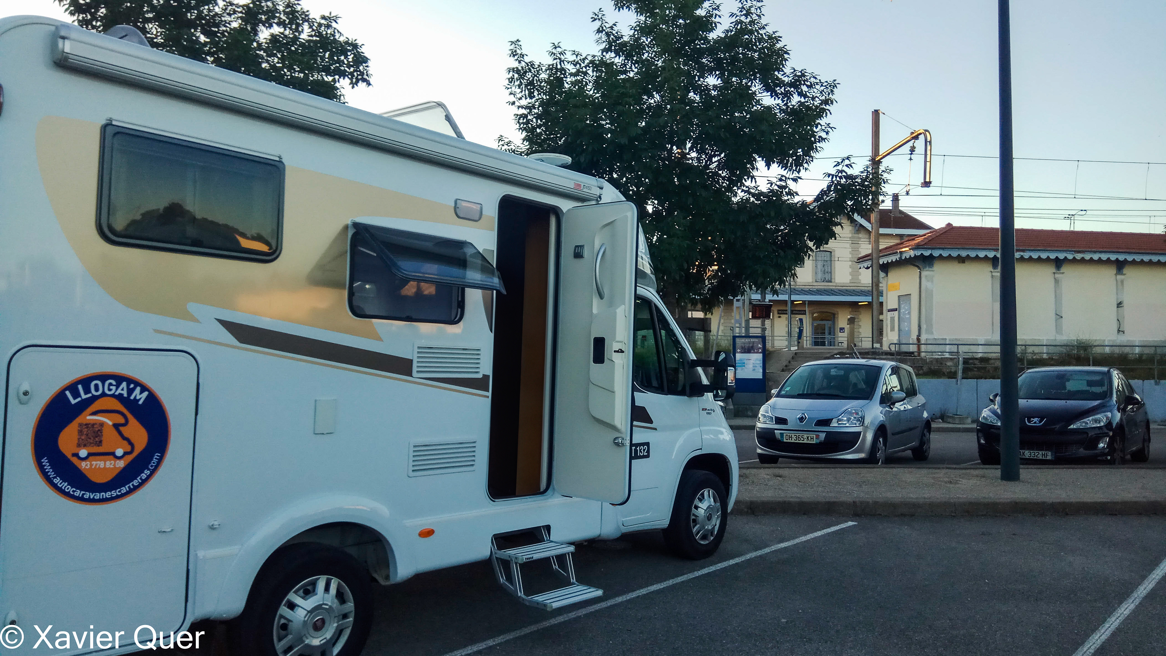 Aparcament a l'estació de Meximieux