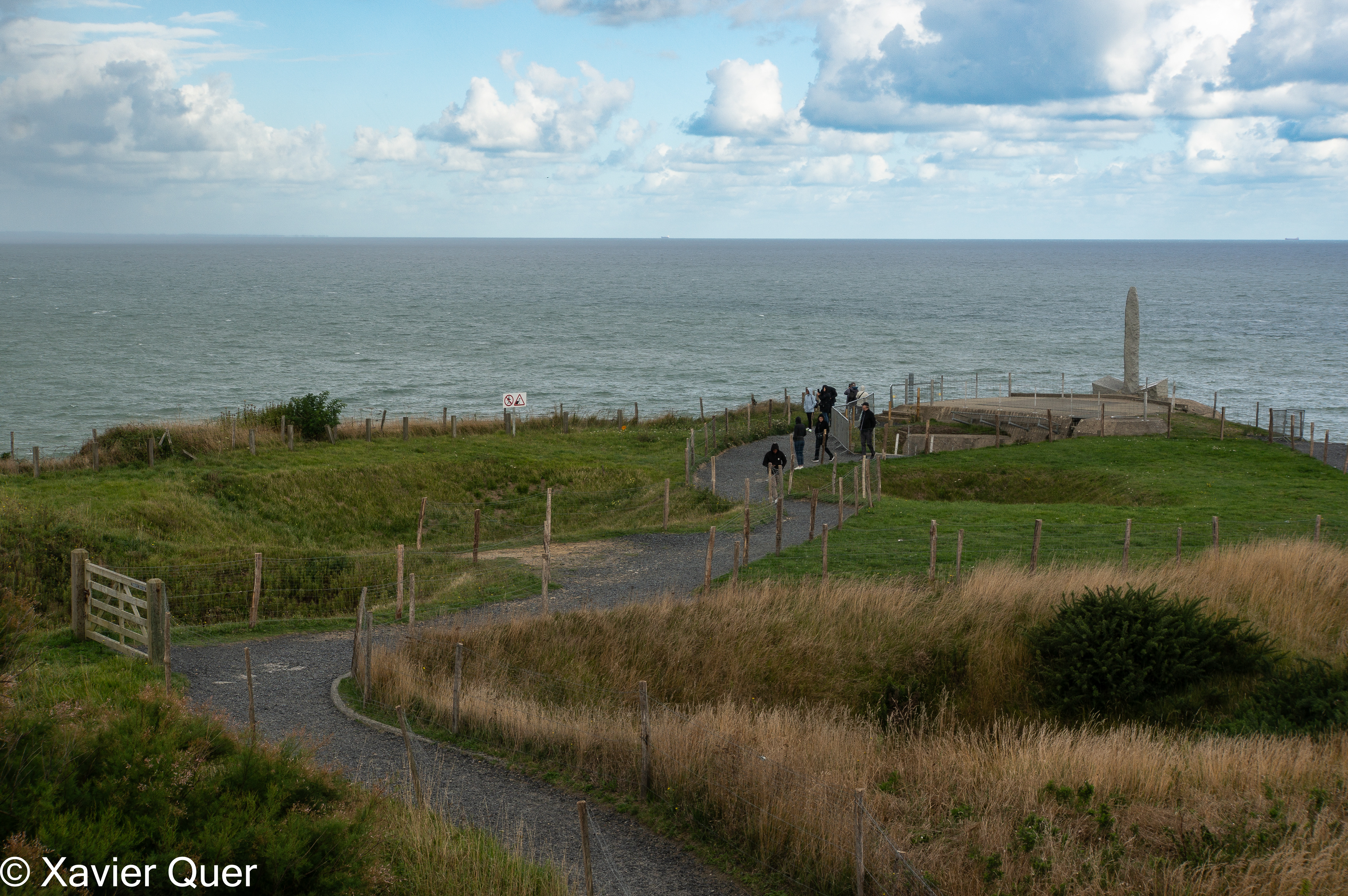 Vista general de la Punta d'Hoc, amb el característic monòlit