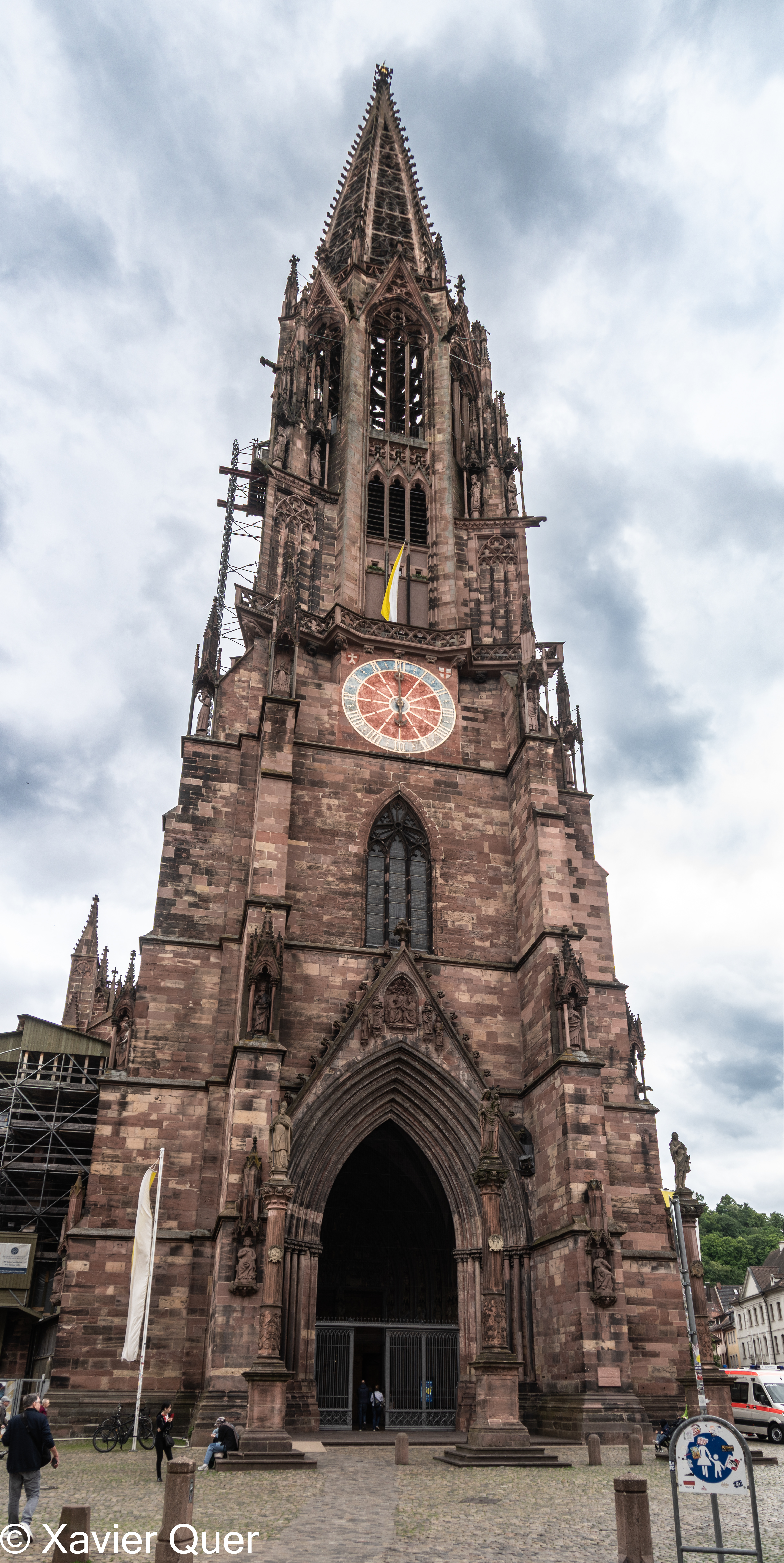 Façana principal de la catedral (Münster) de Friburg (Freiburg im Breisgau, Baden-Württenberg, Alemanya)