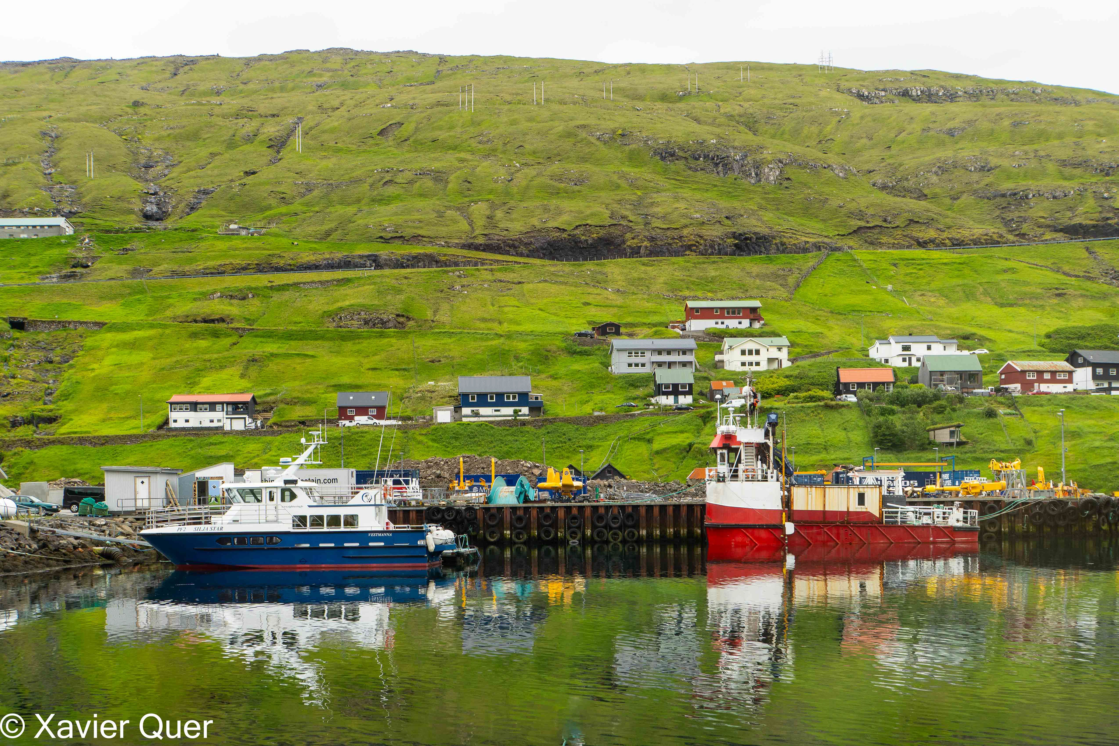 Port de Vestmanna, Illes Fèroe.