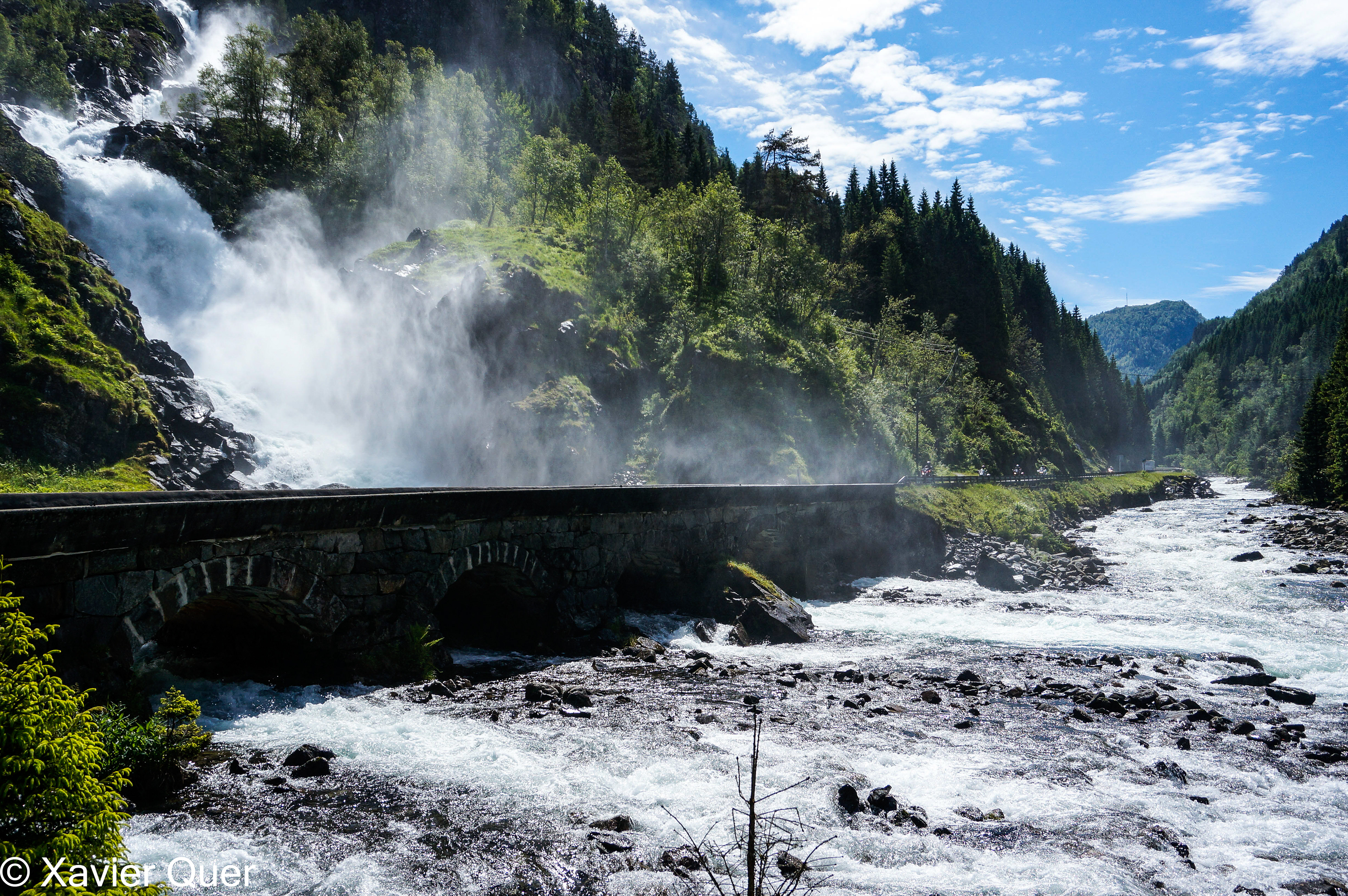 Cascada de Latefossen, Skare. Noruega
