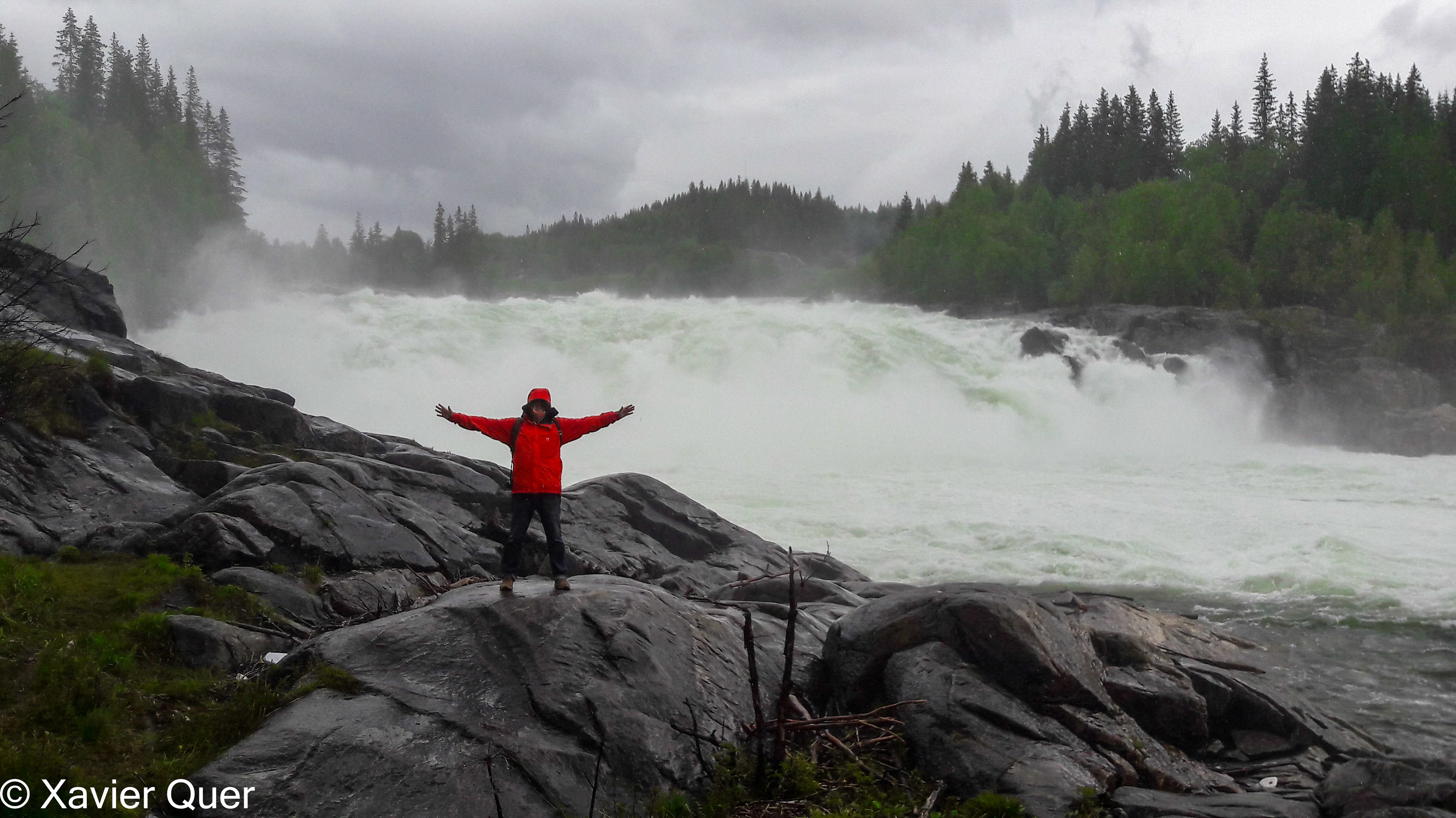 Cascada de Laksfossen, Noruega