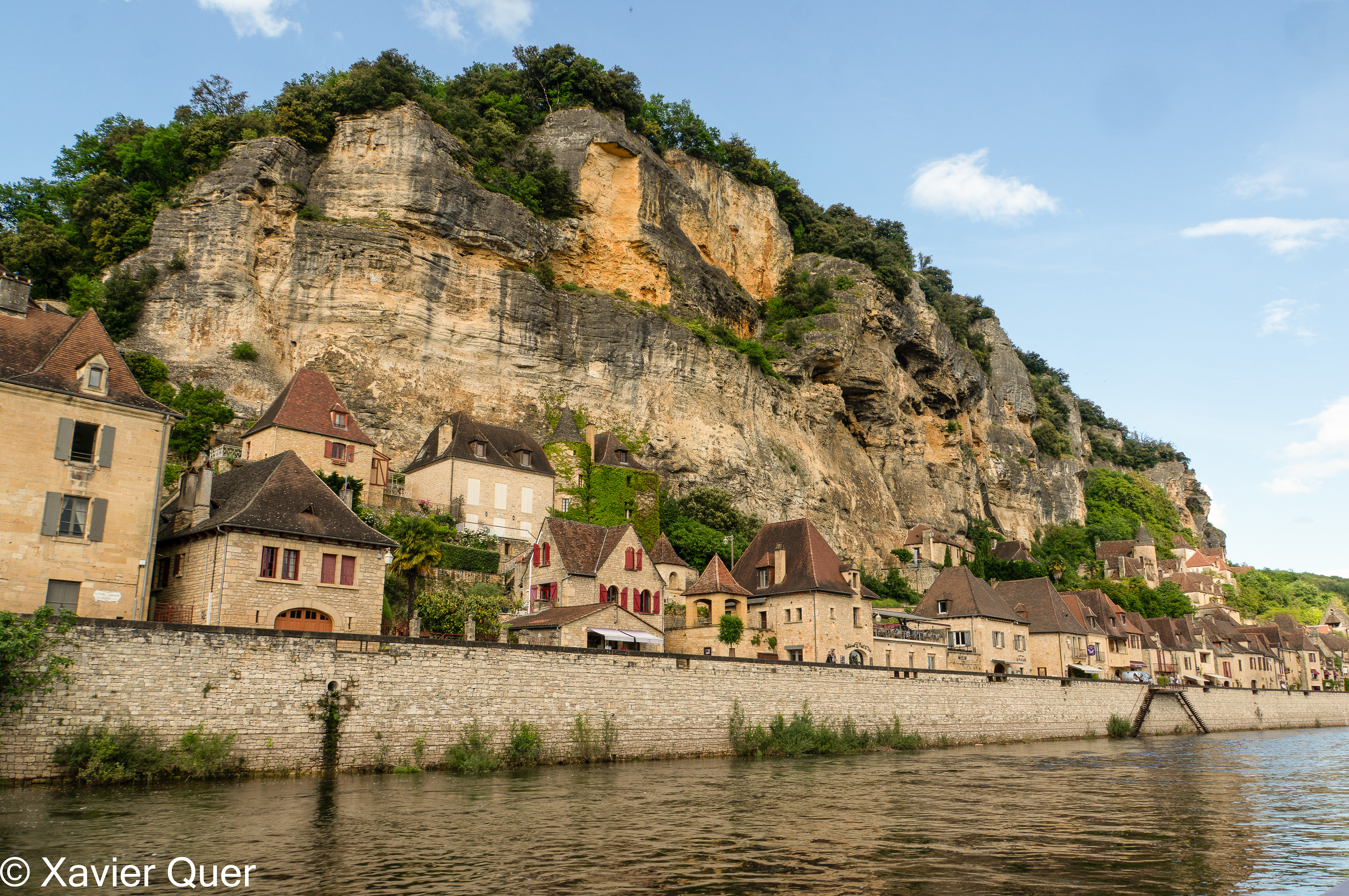 Vista general de la Roque Gageac des de la gavarra, Dordonya, França